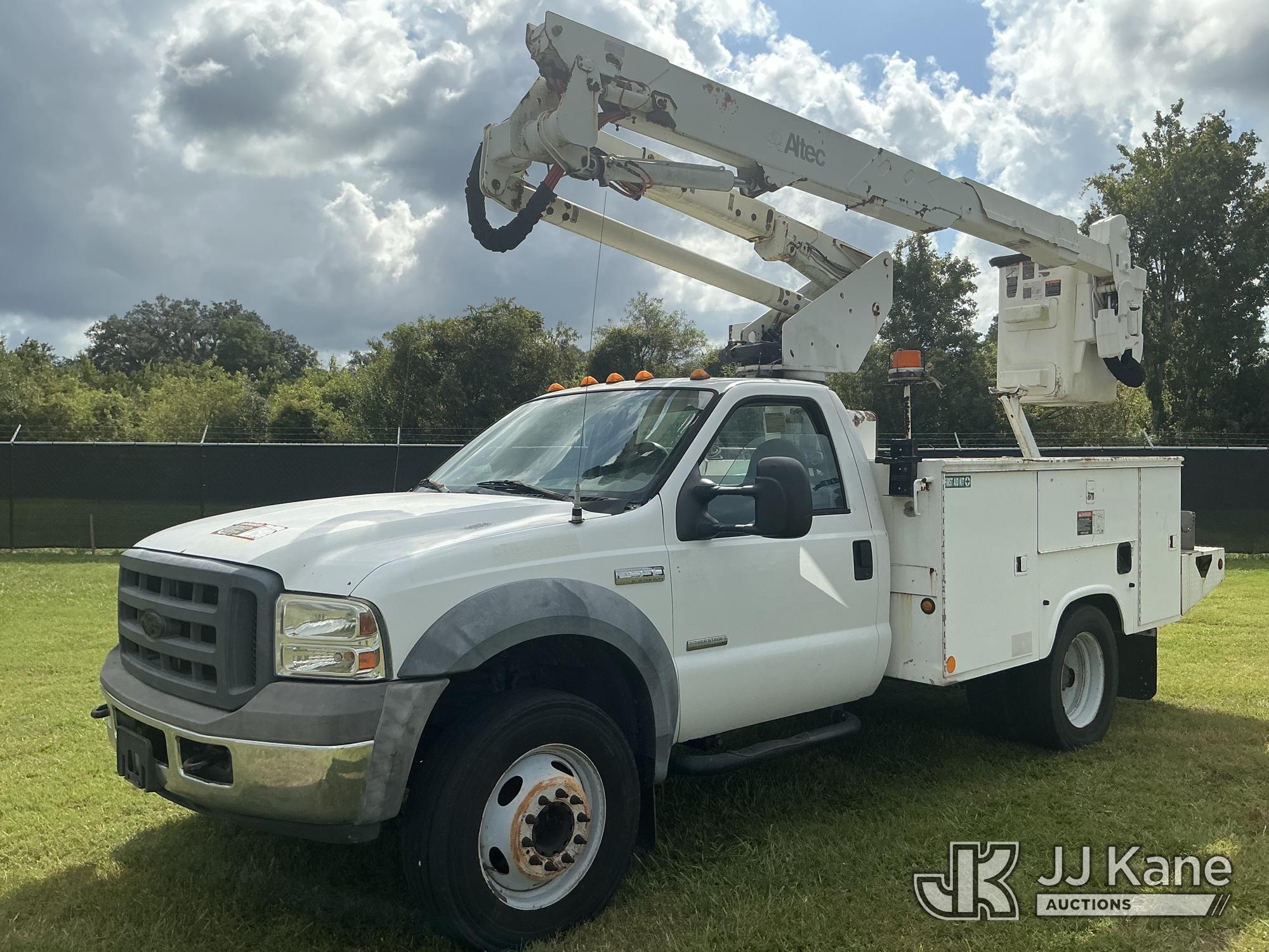 Photo of 2005 Ford F-550