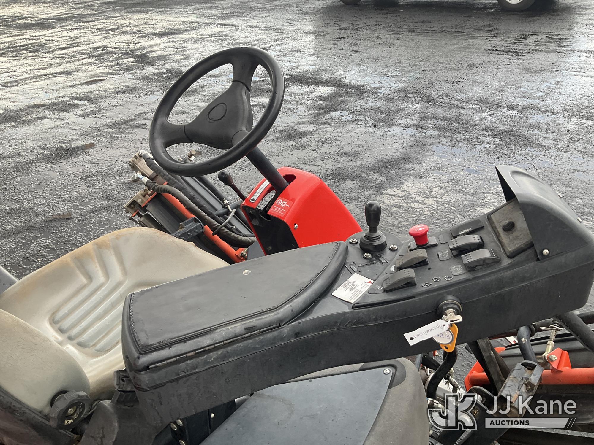 2012 Jacobsen LF570