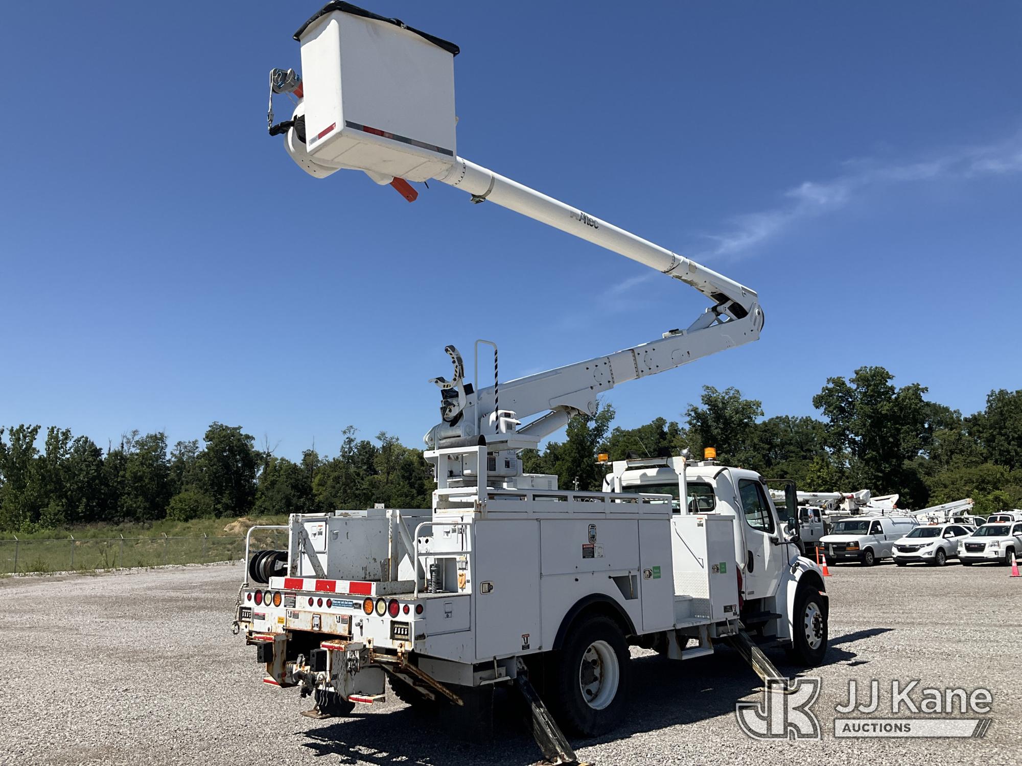 2011 Freightliner M2 106