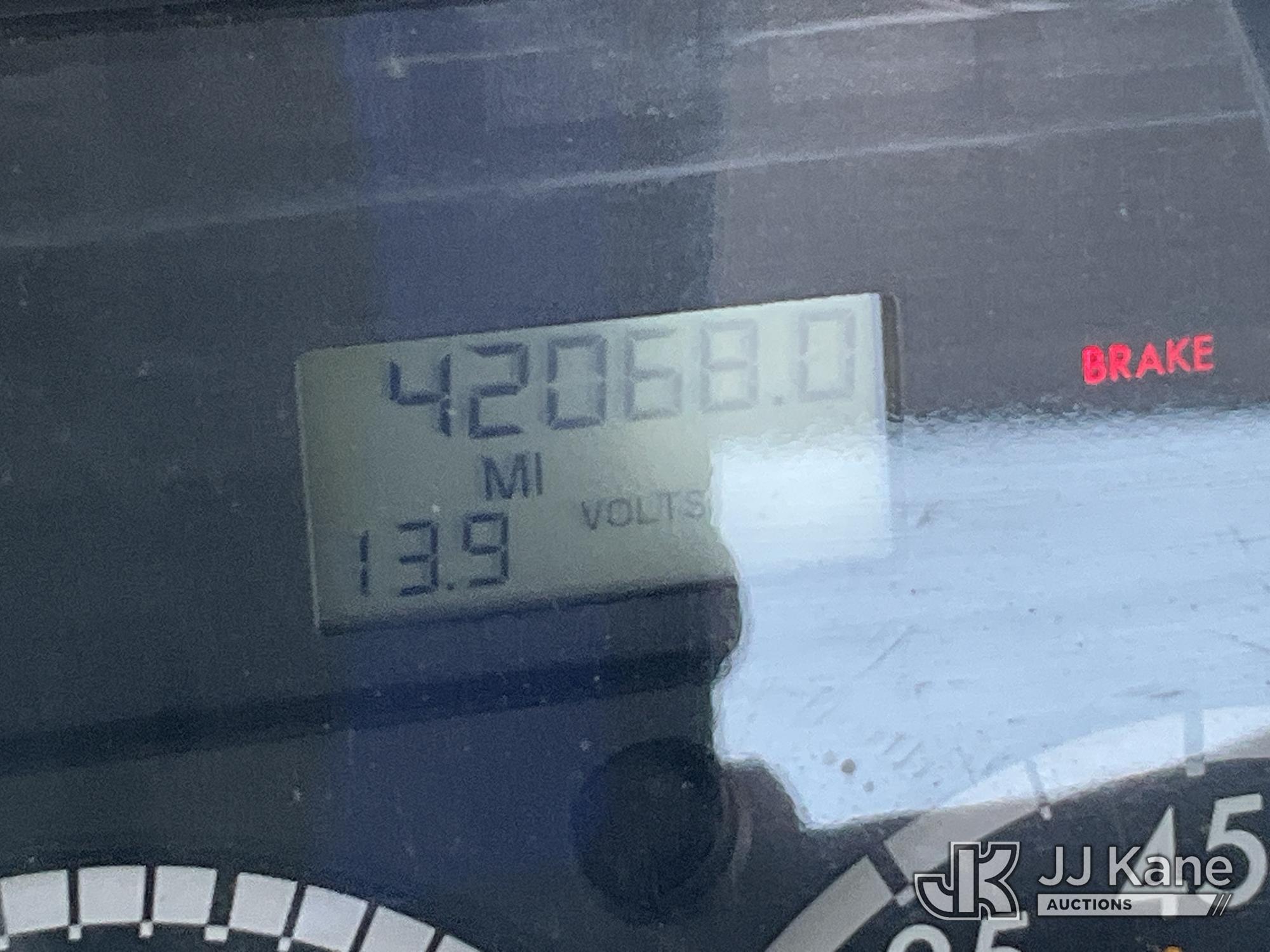 2011 Freightliner M2 106