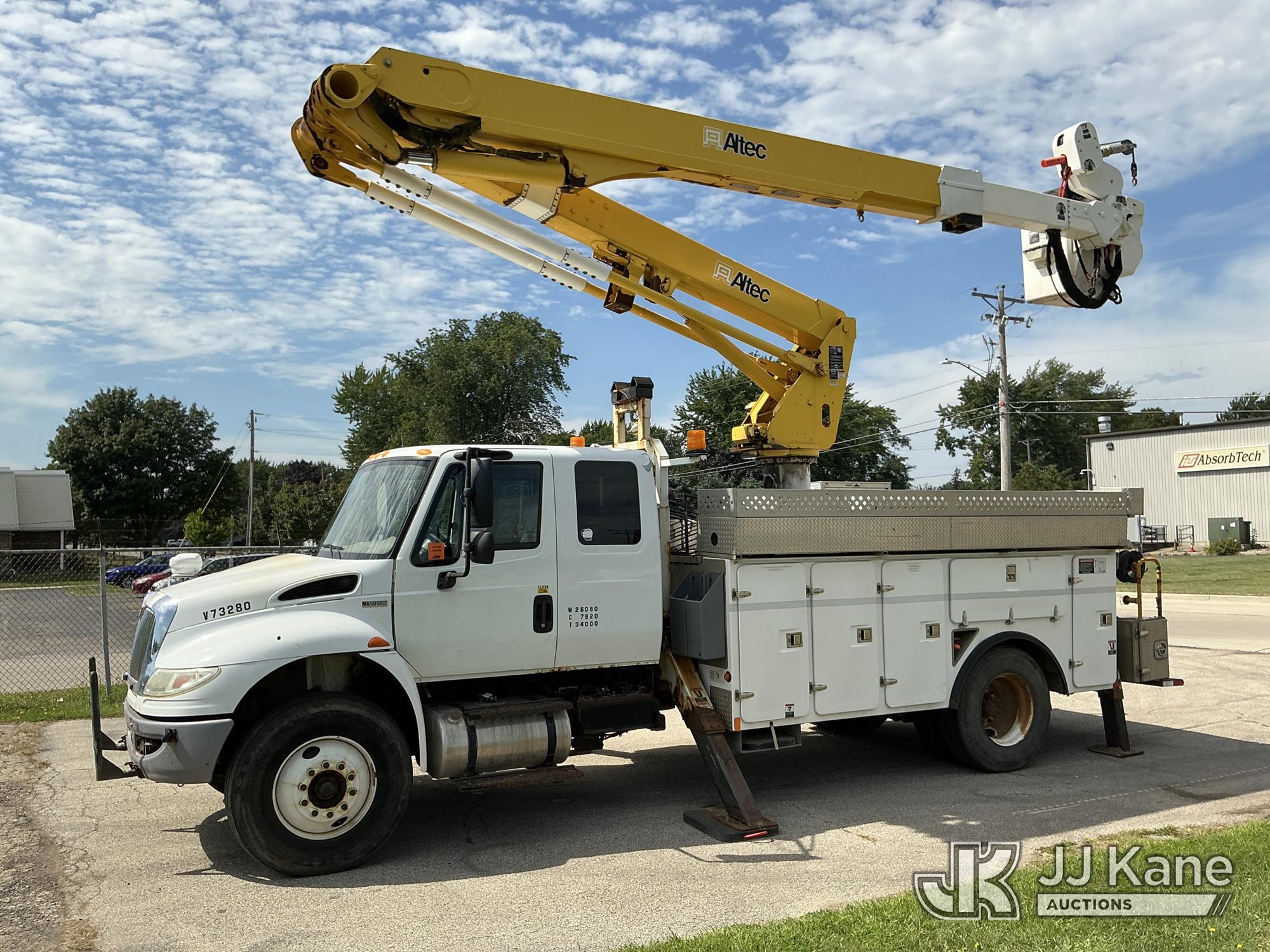 Photo of 2013 International DuraStar 4400