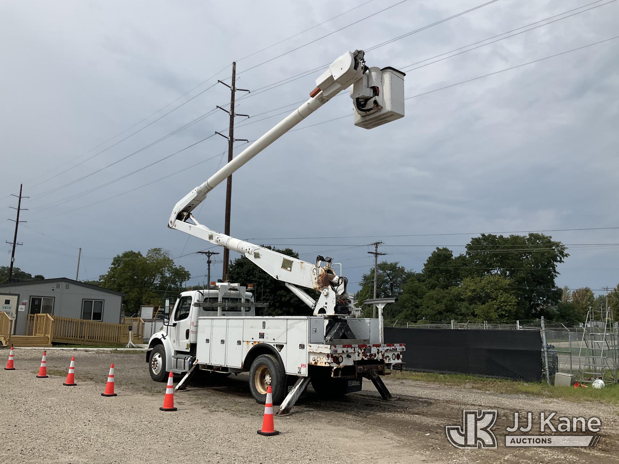 2011 Freightliner M2 106