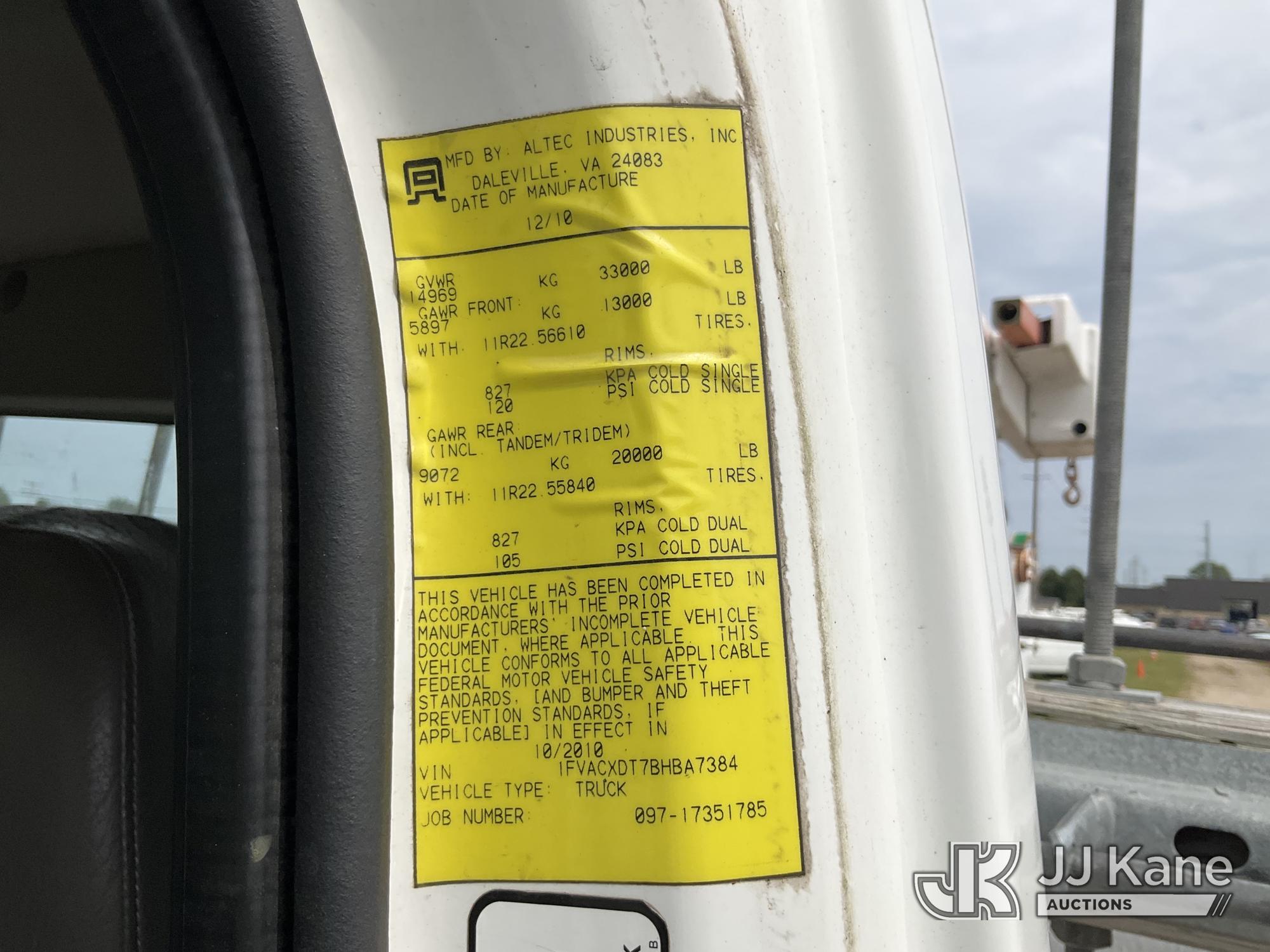 2011 Freightliner M2 106