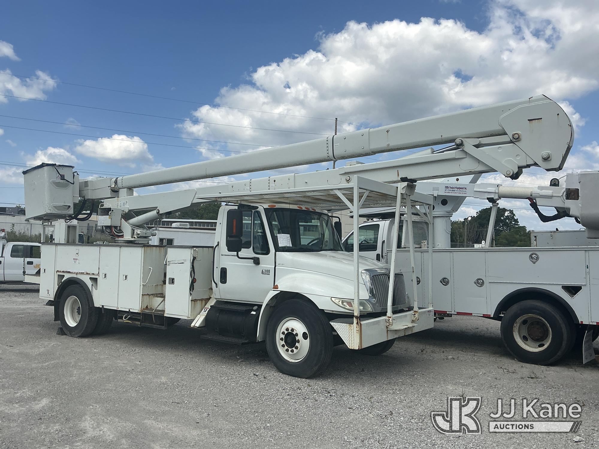 HiRanger 6TC-65, Material Handling Bucket Truck rear mounted on 2005 International 4300 Utility Truck