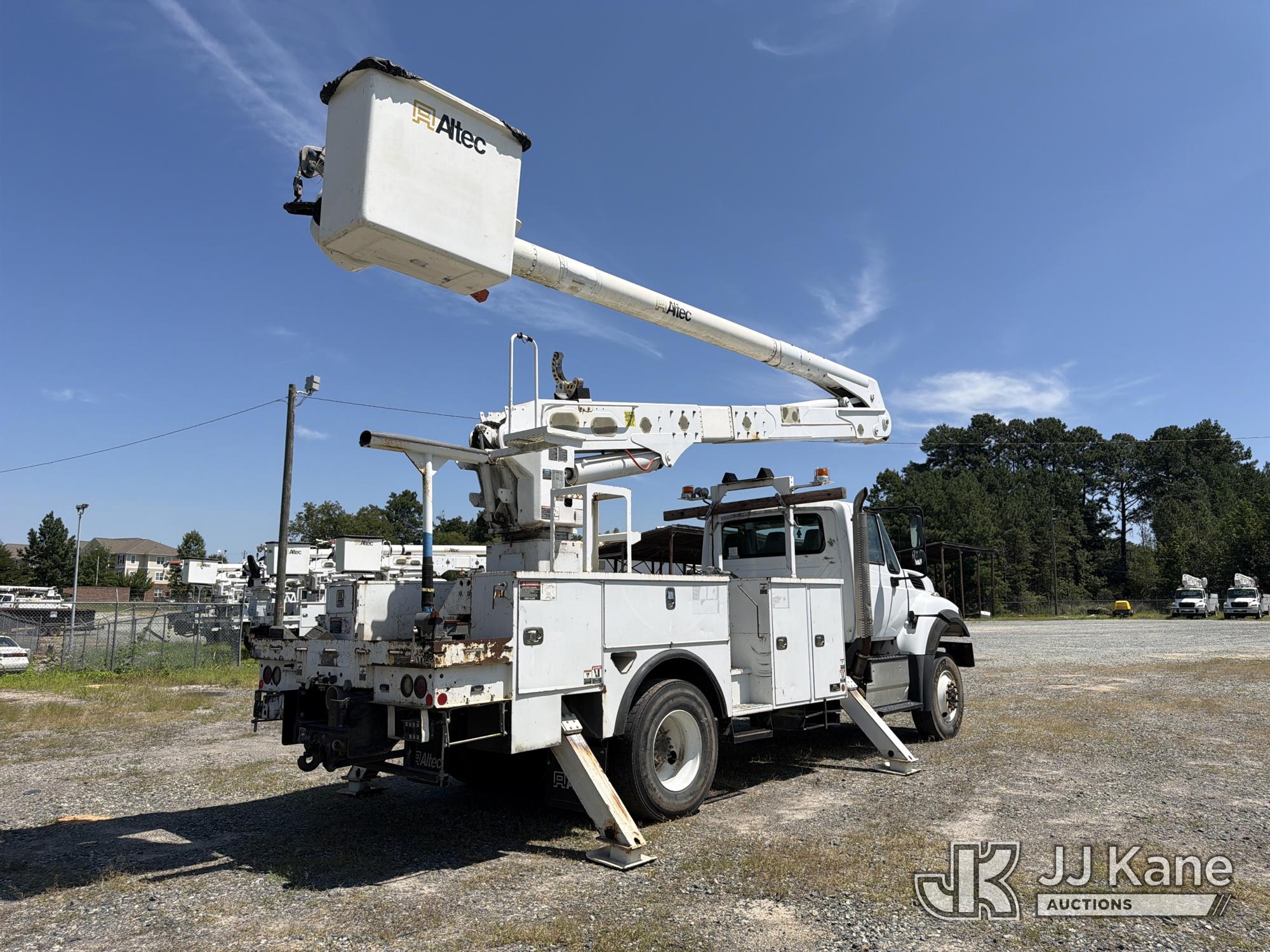 2017 International 7300 4x4