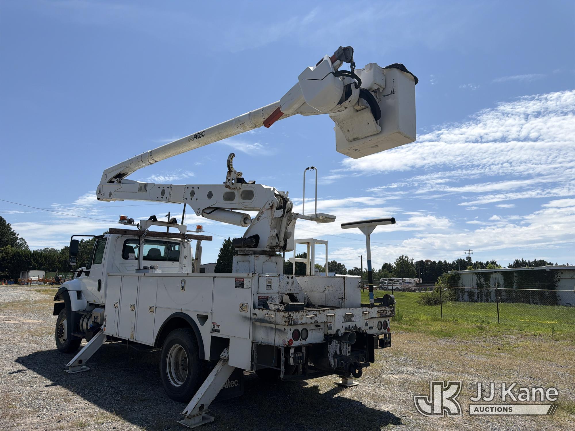 2017 International 7300 4x4