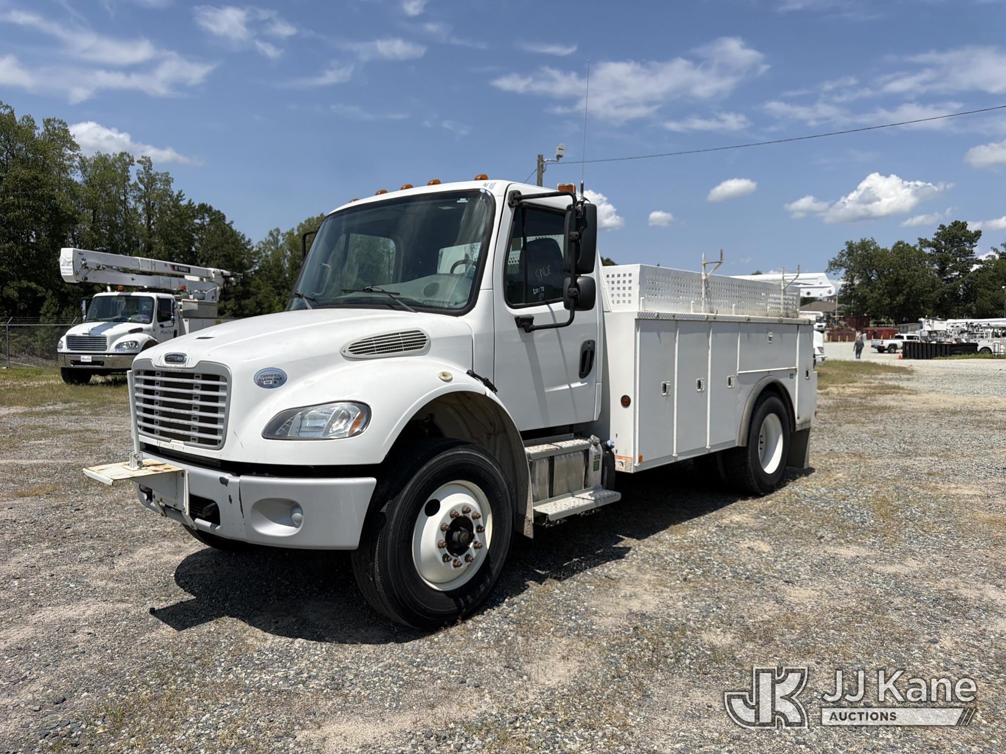 Photo of a 2019 Freightliner M2 106