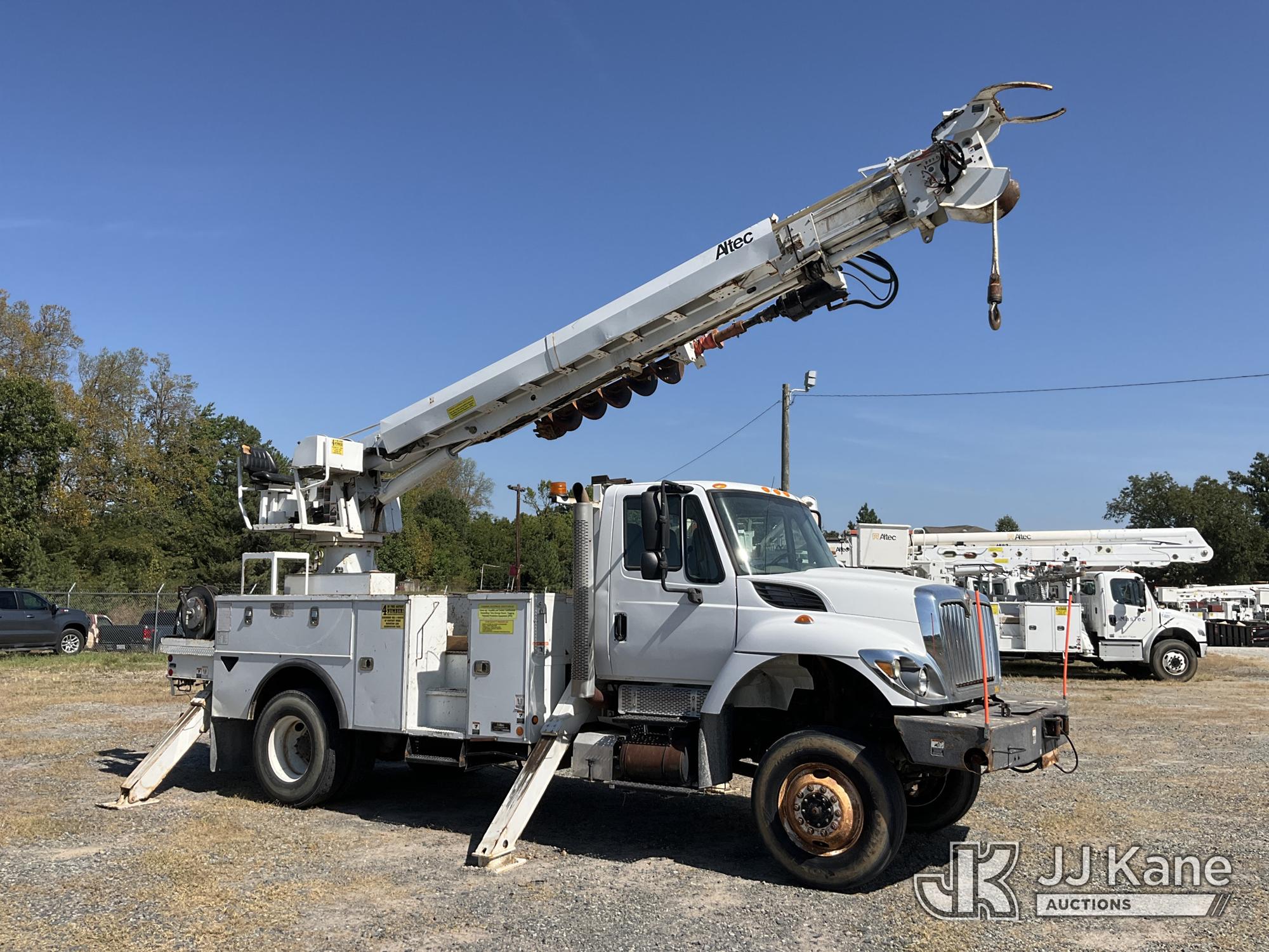 2016 International 7300 4x4