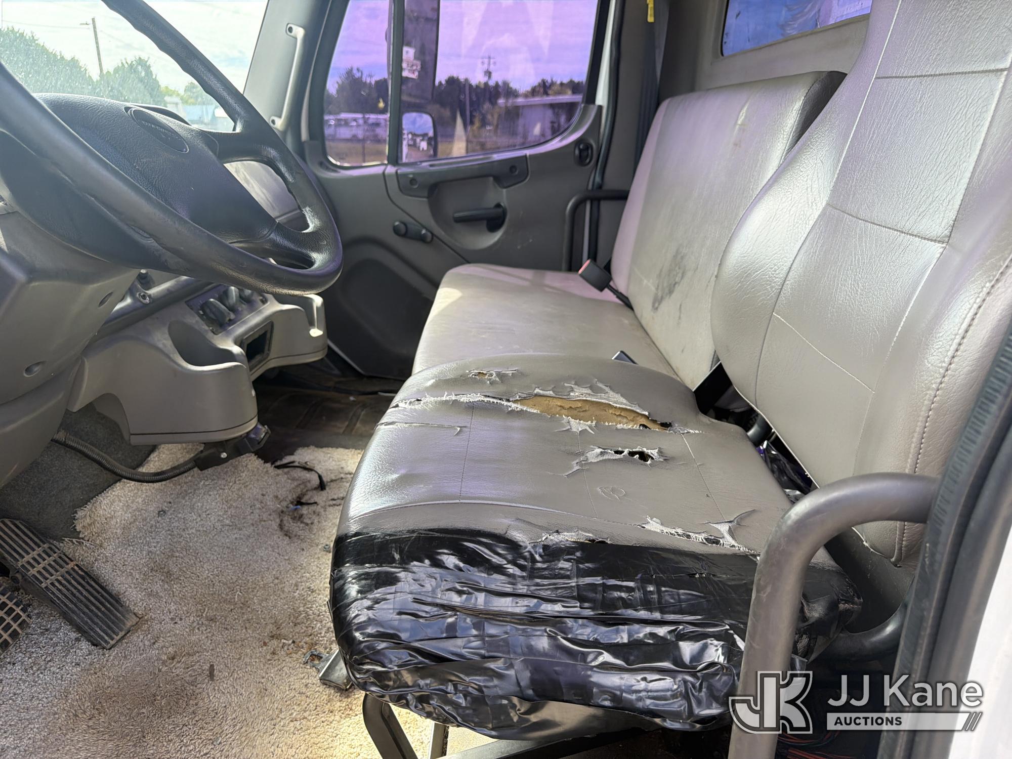 2017 Freightliner M2 106 4x4