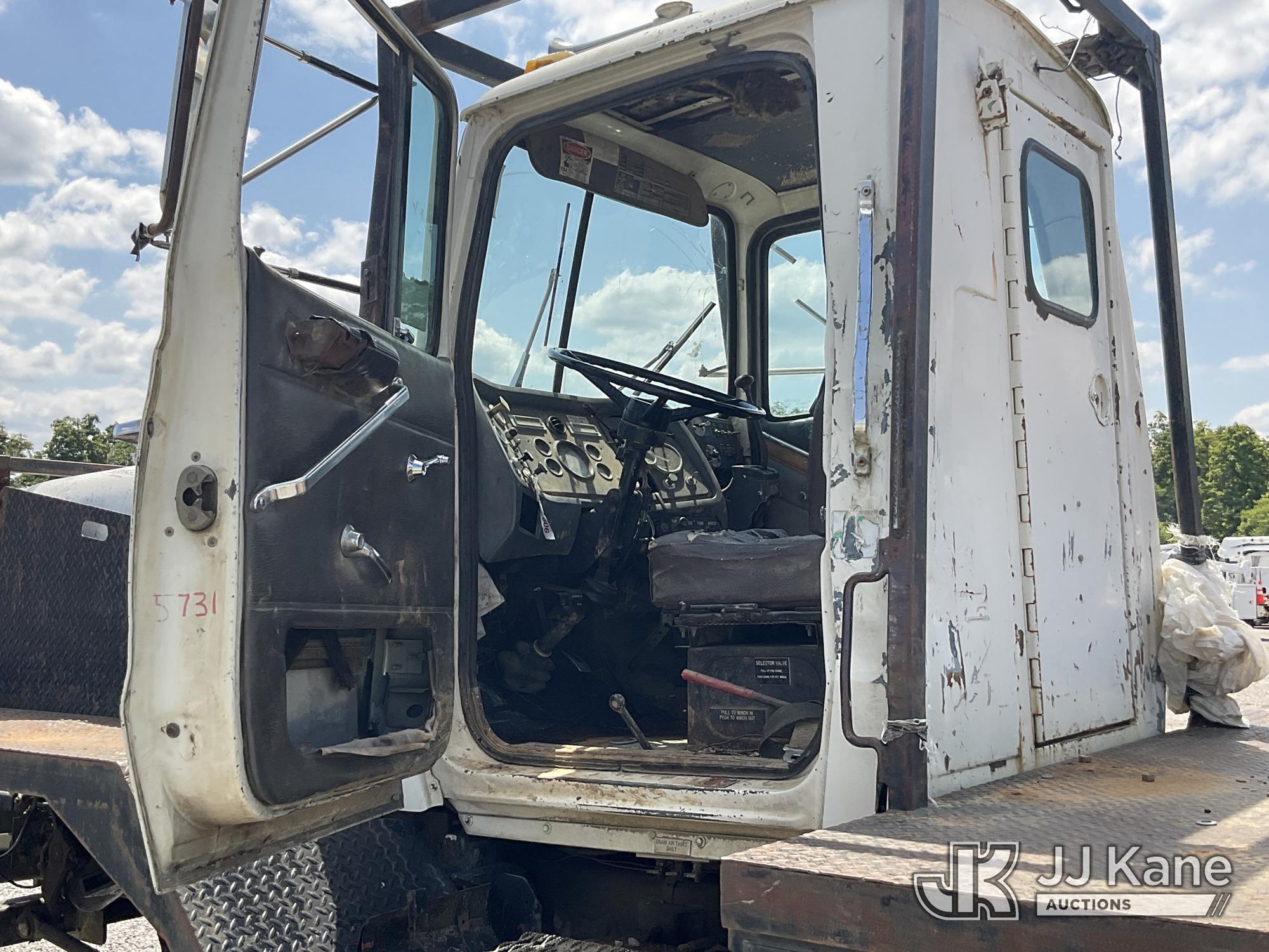1988 Ford LTS8000 6x6