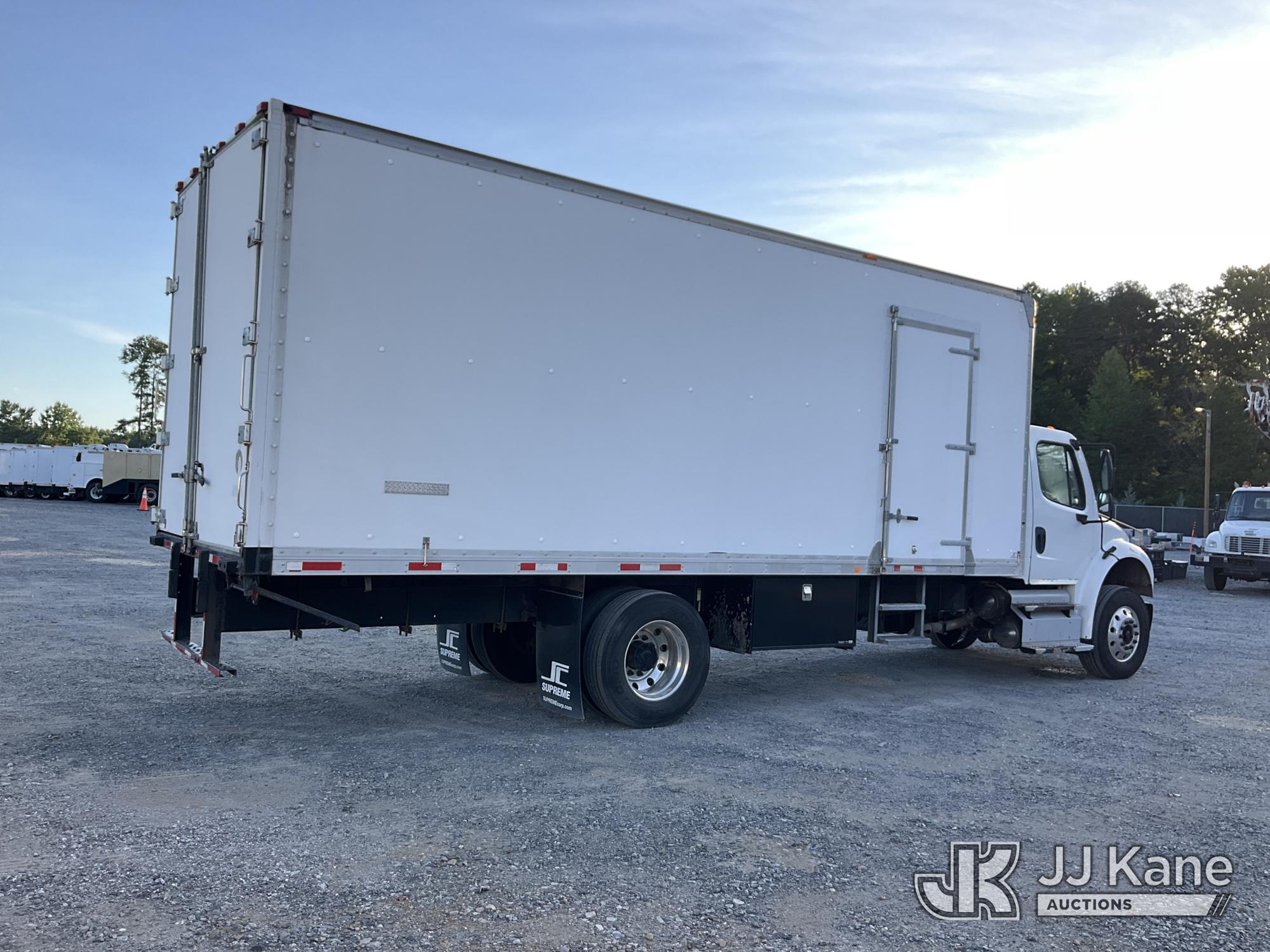 2013 Freightliner M2 106