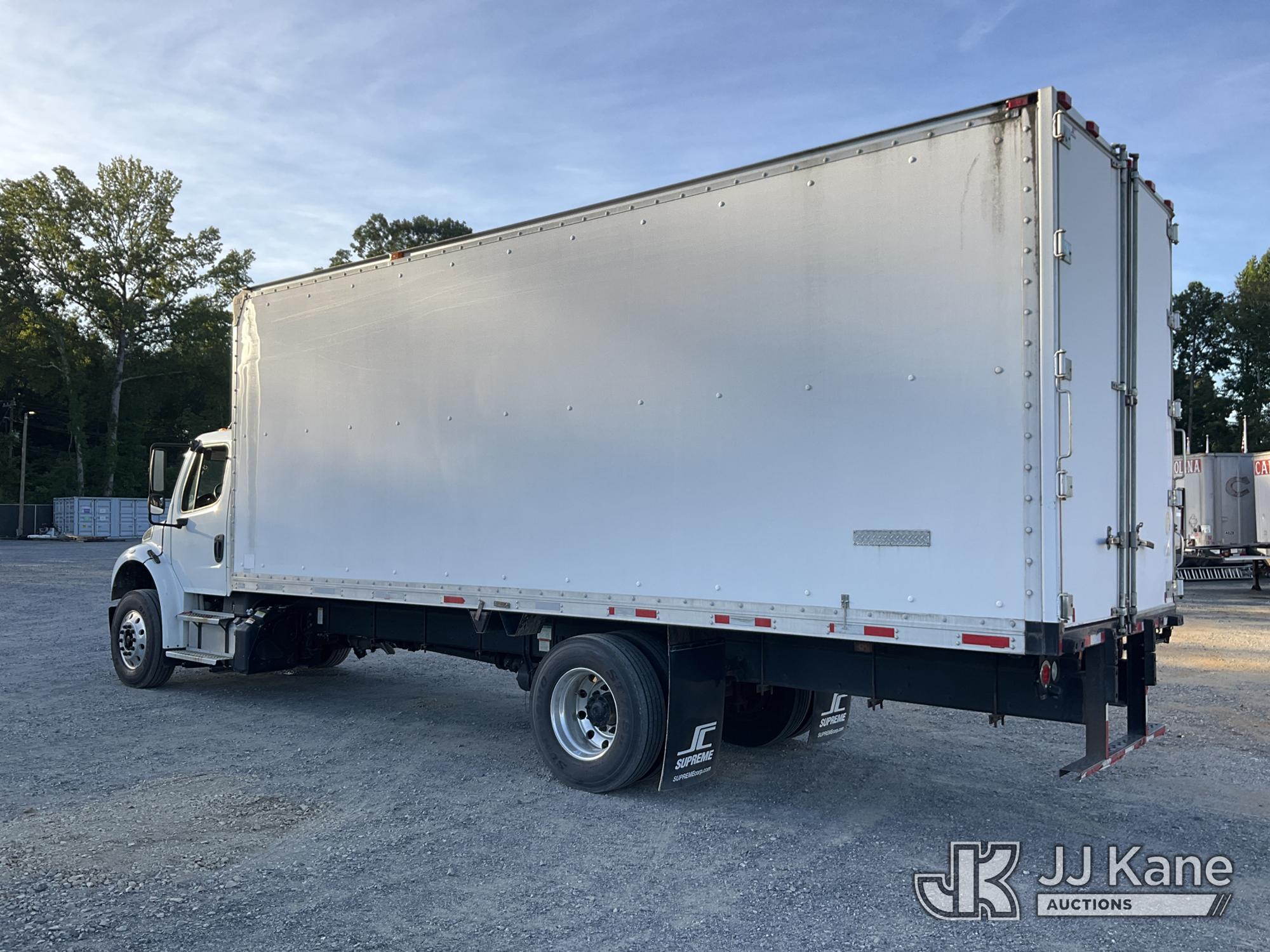 2013 Freightliner M2 106