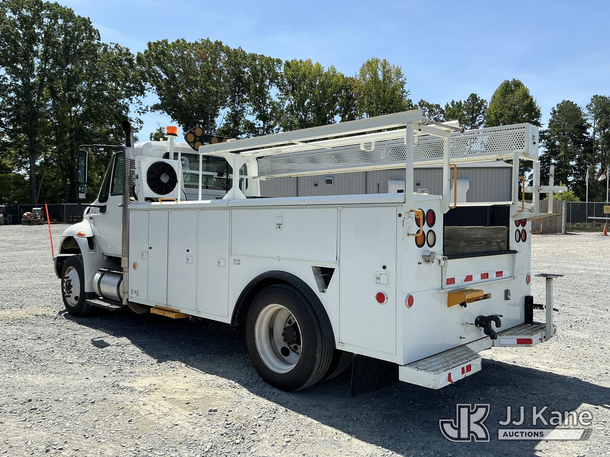 2014 International 4300 LP