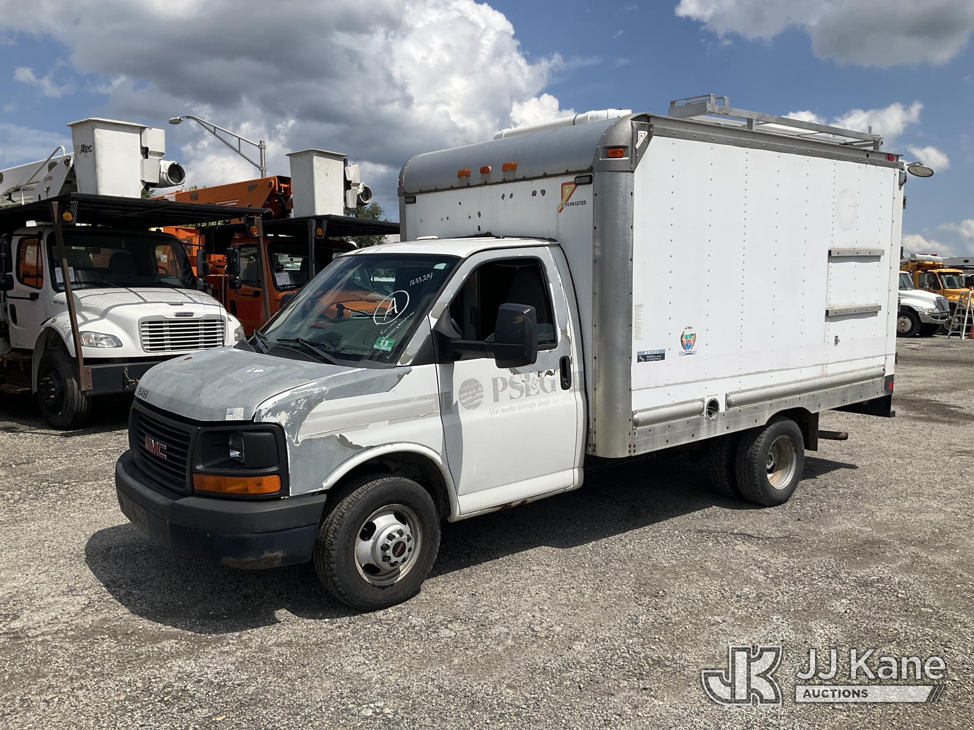 Photo of 2010 GMC Savana