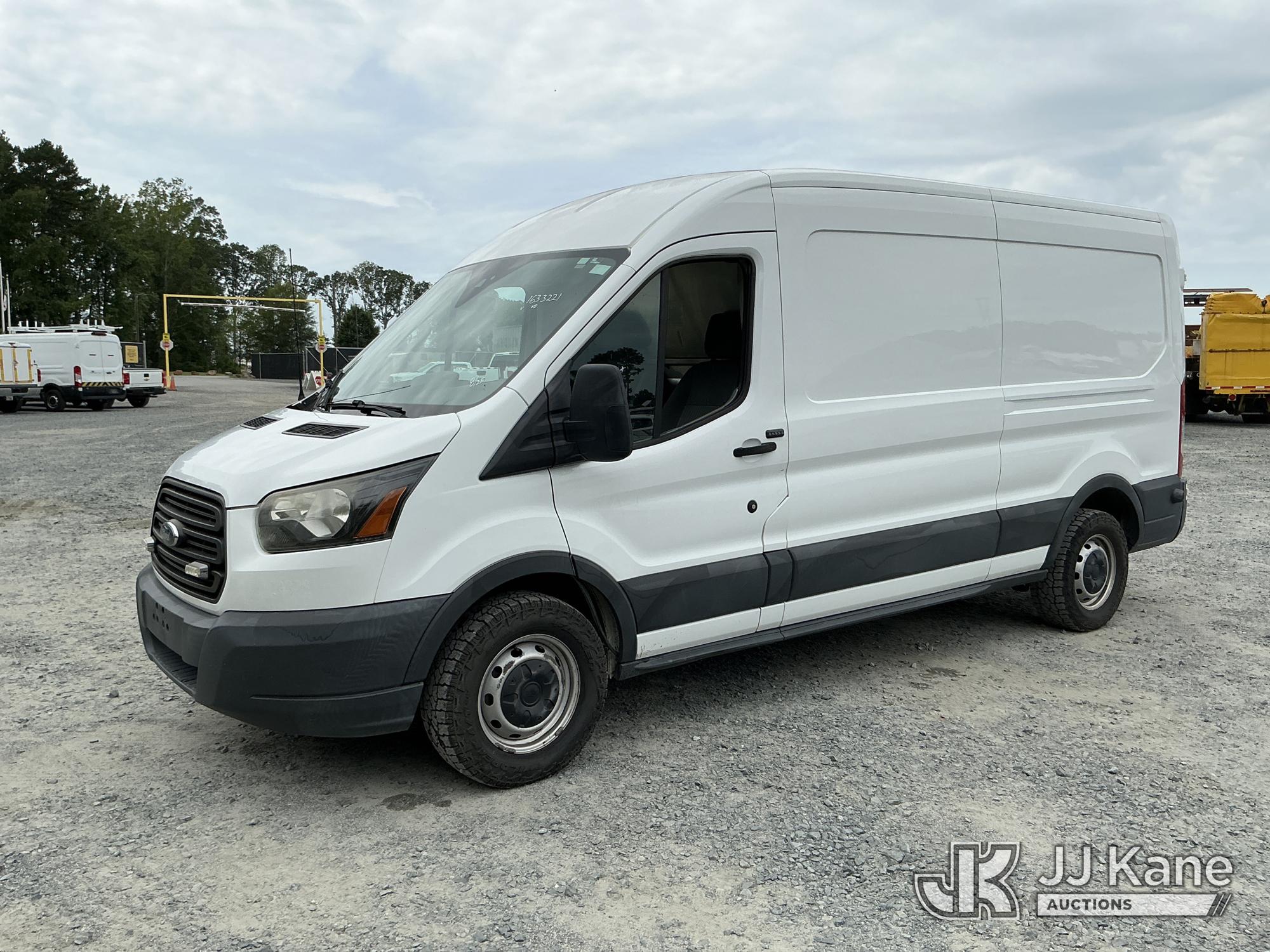 2017 Ford Transit 250 Van Med. Roof w/Sliding Pass. 148-in Cargo Van