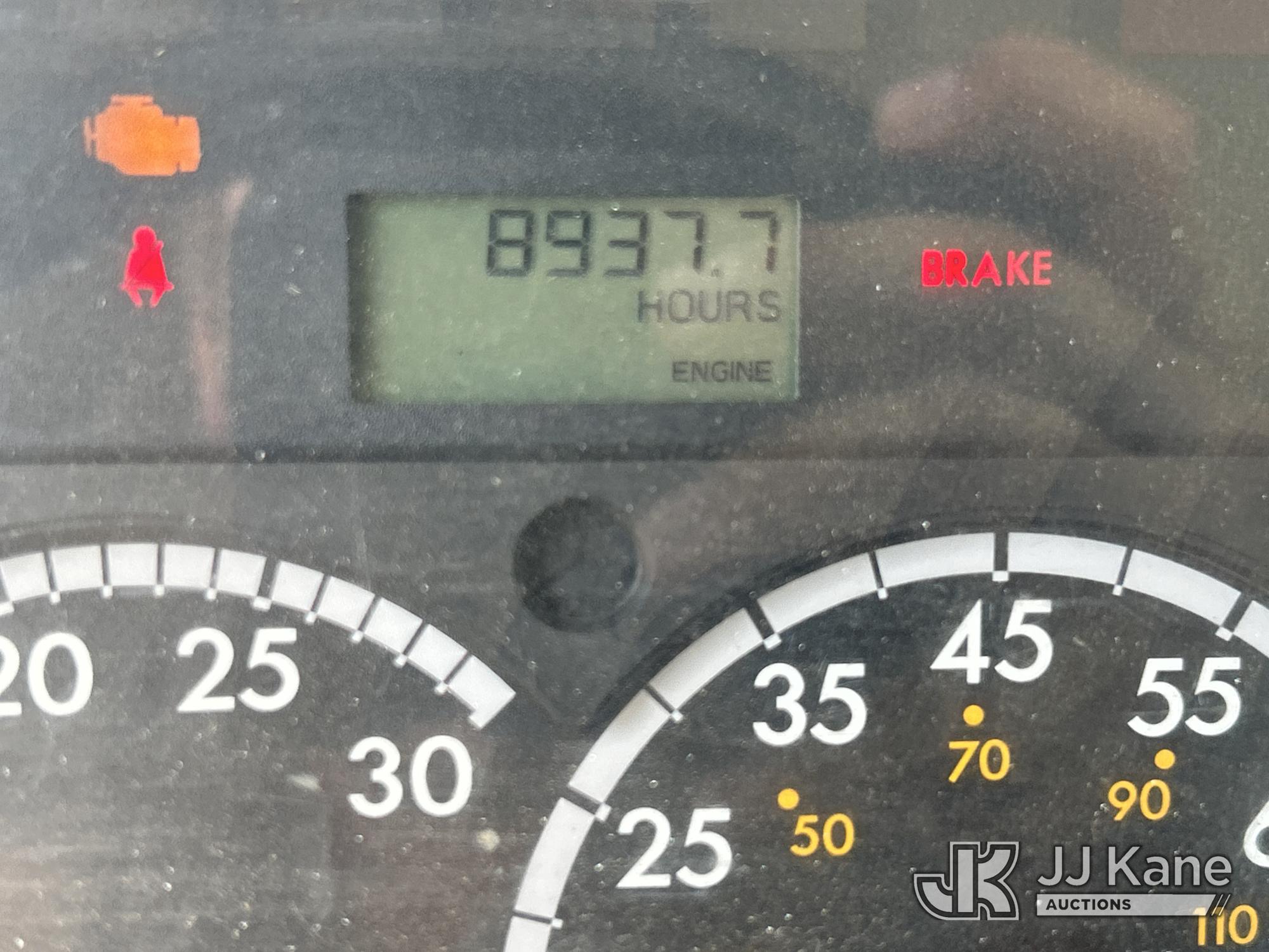 2016 Freightliner M2 106