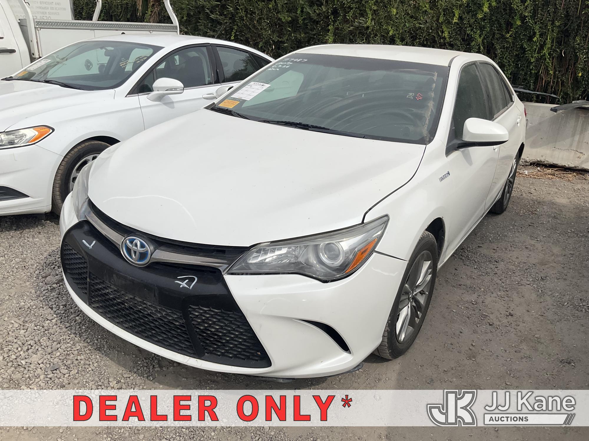 2017 Toyota Camry 4-Door Sedan