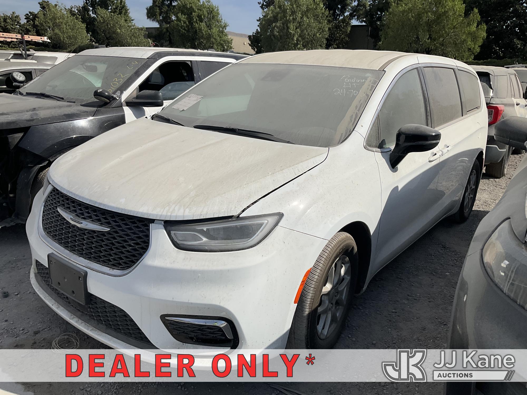 2024 Chrysler Pacifica Touring L Cargo Van