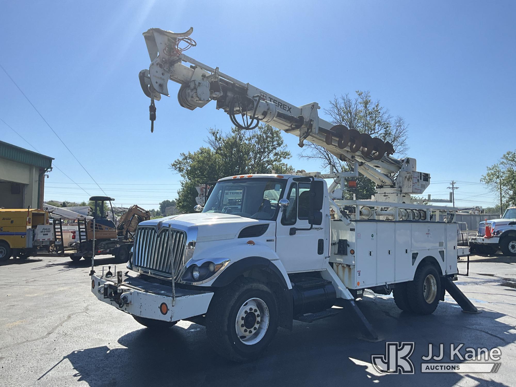 Terex/Telelect Commander 4047, Digger Derrick rear mounted on 2010 International 7400 Utility Truck, Electric Co Op Owned
