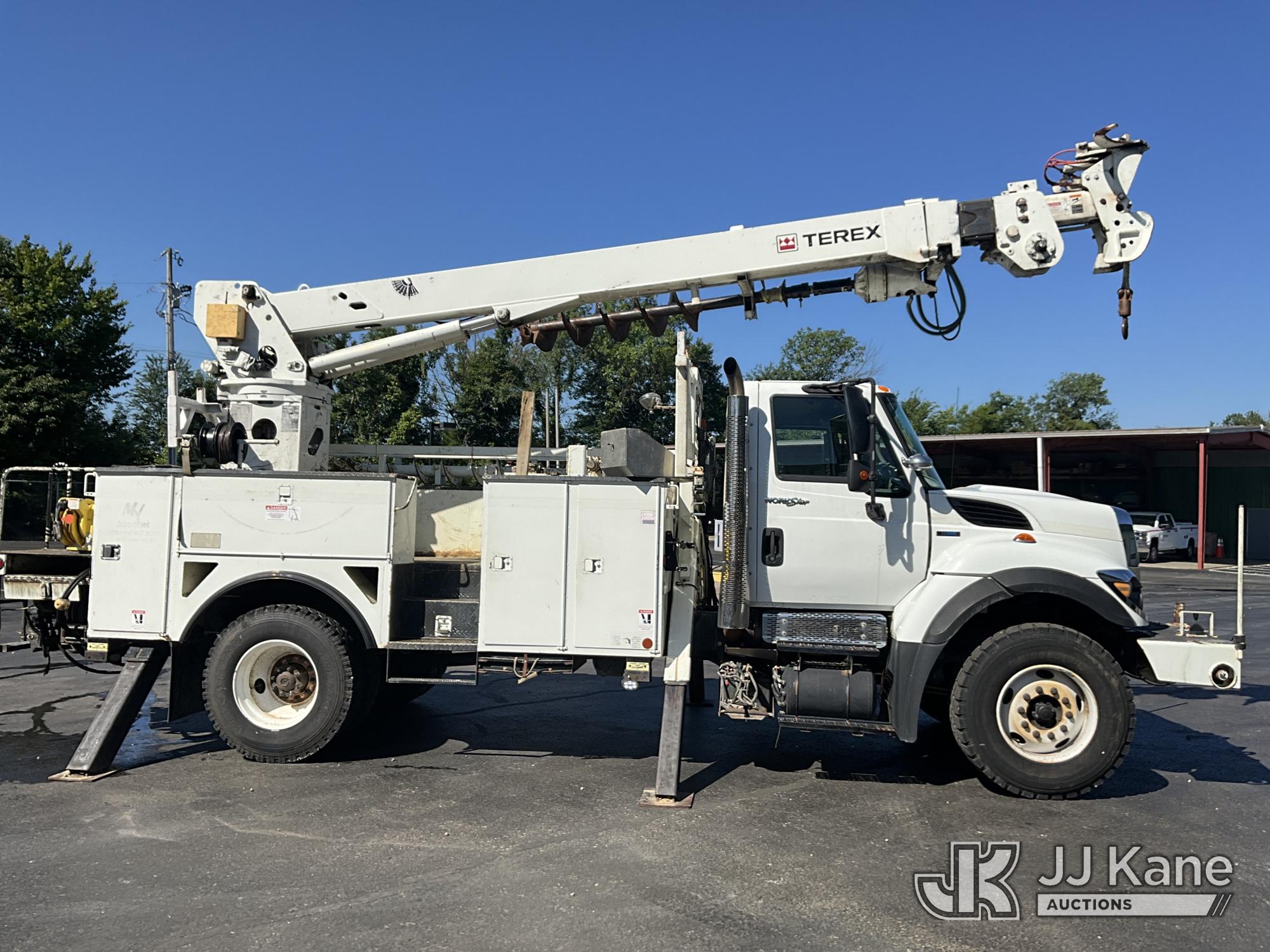 2010 International 7400