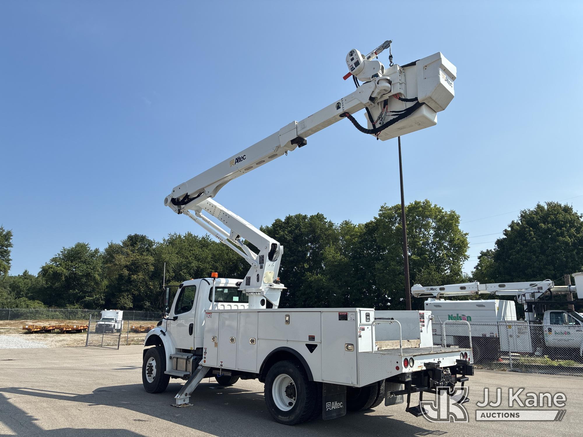 2020 Freightliner M2-106