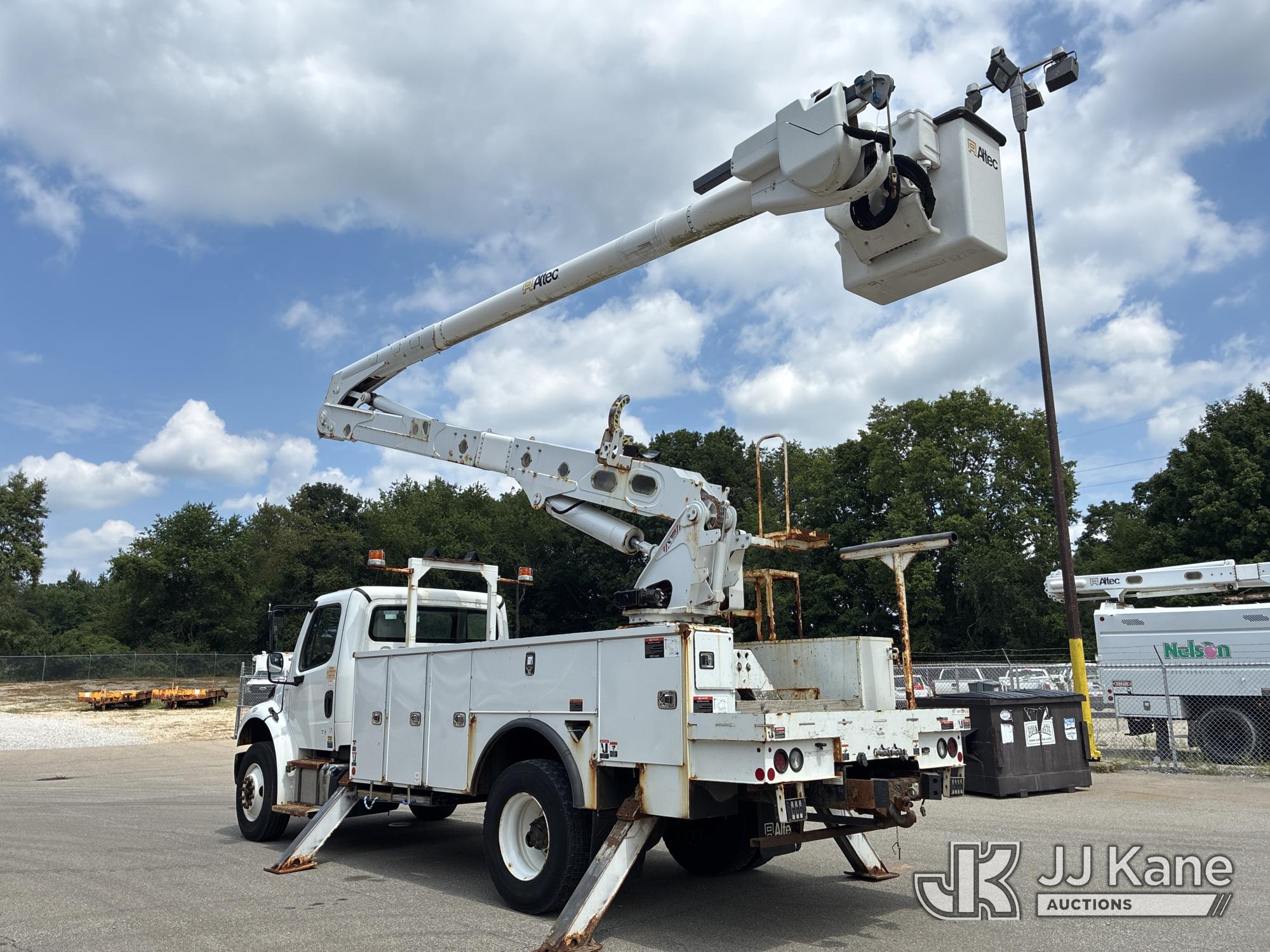 2020 Freightliner M2-106