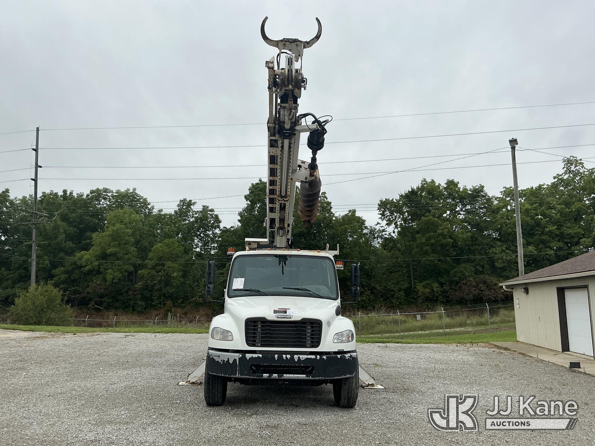 2021 Freightliner M2-106