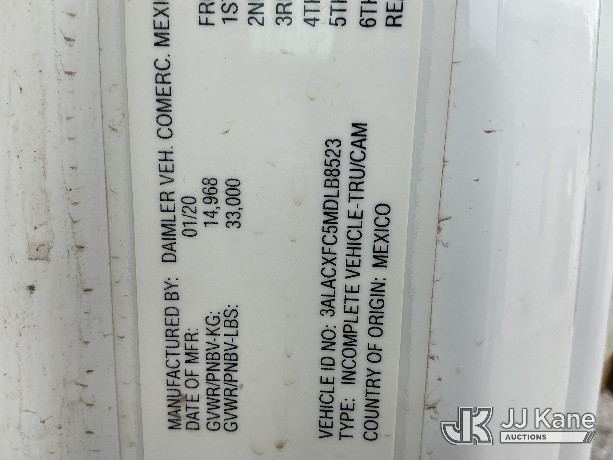 2021 Freightliner M2-106