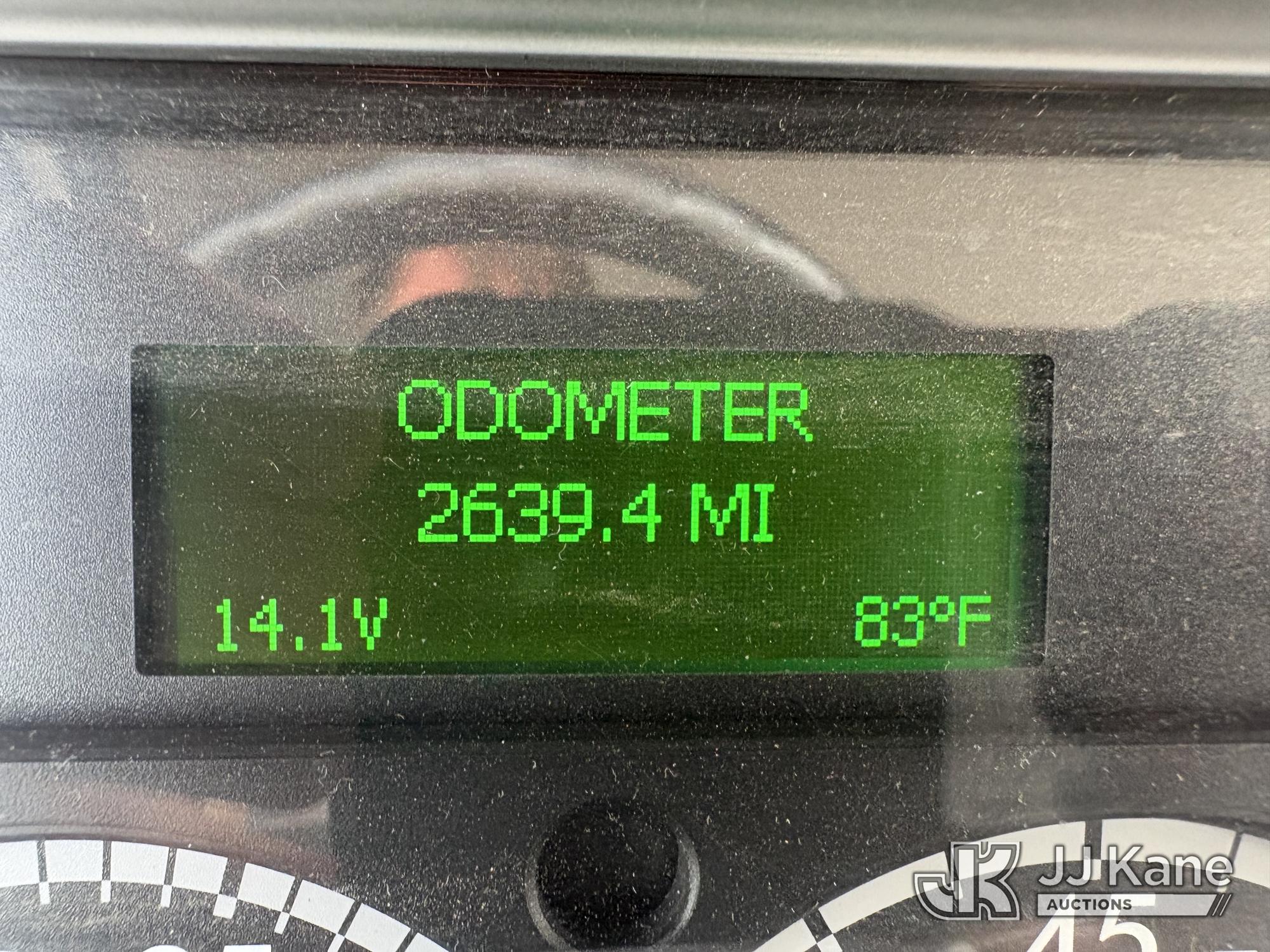 2018 Freightliner M2106