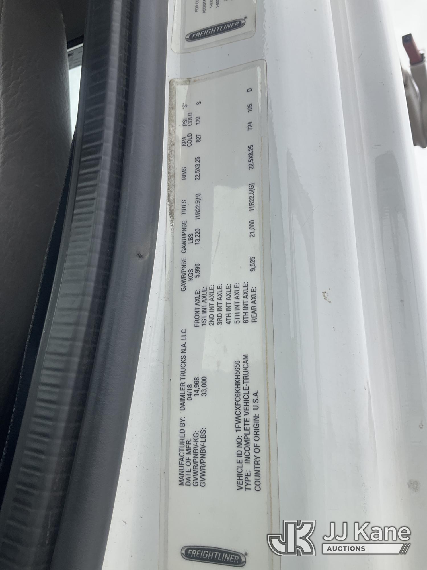 2019 Freightliner M2 106