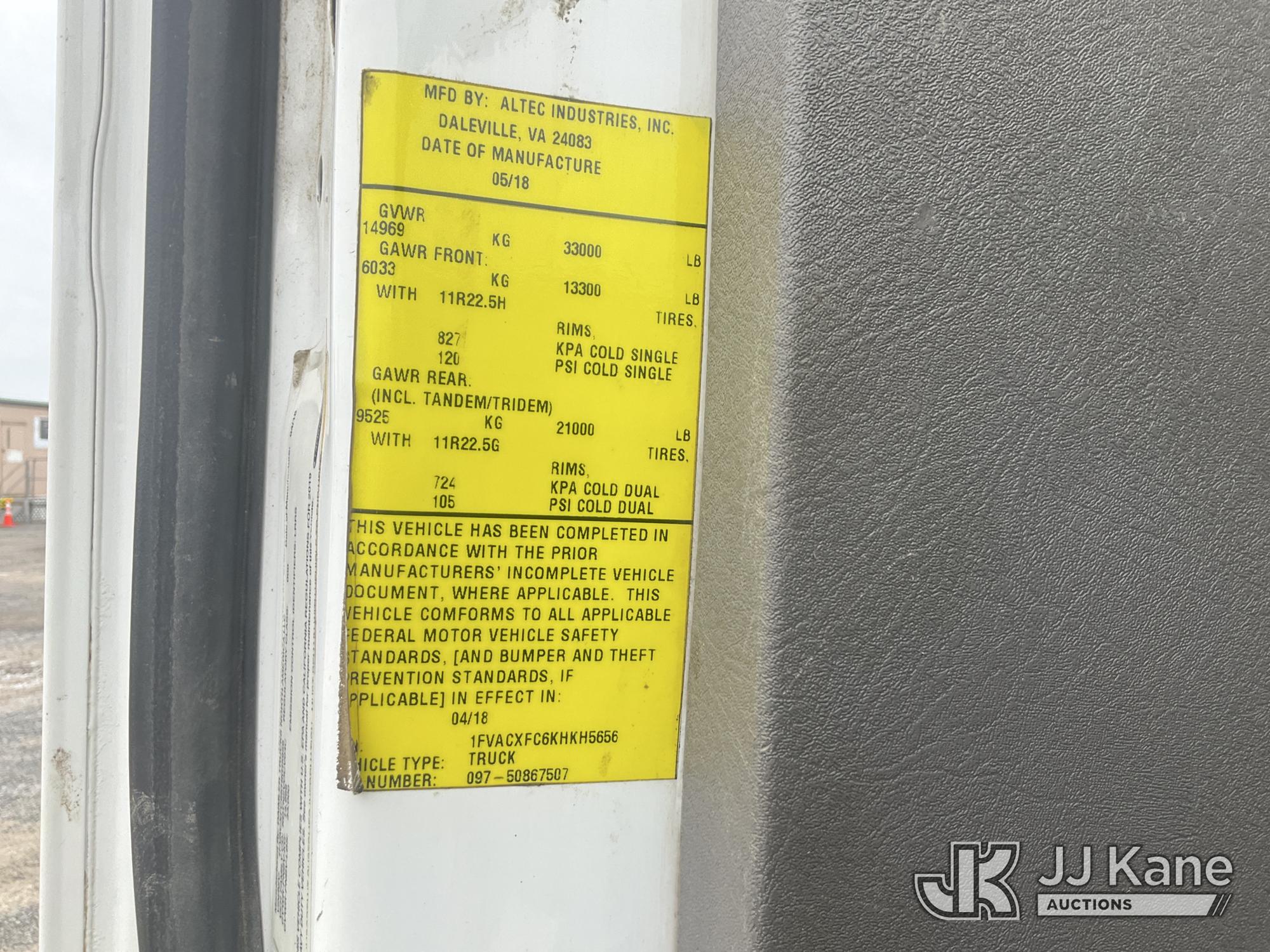 2019 Freightliner M2 106