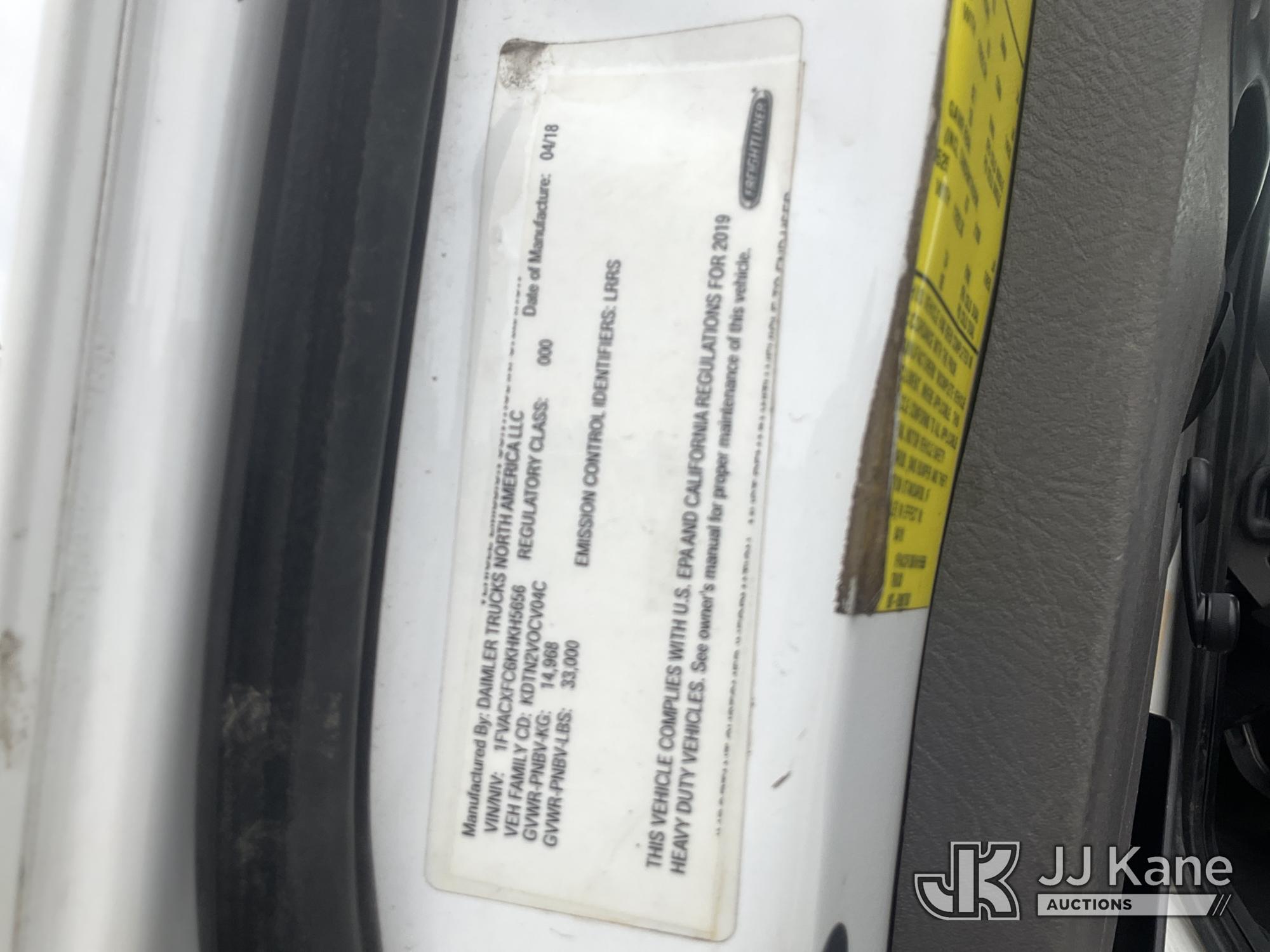 2019 Freightliner M2 106