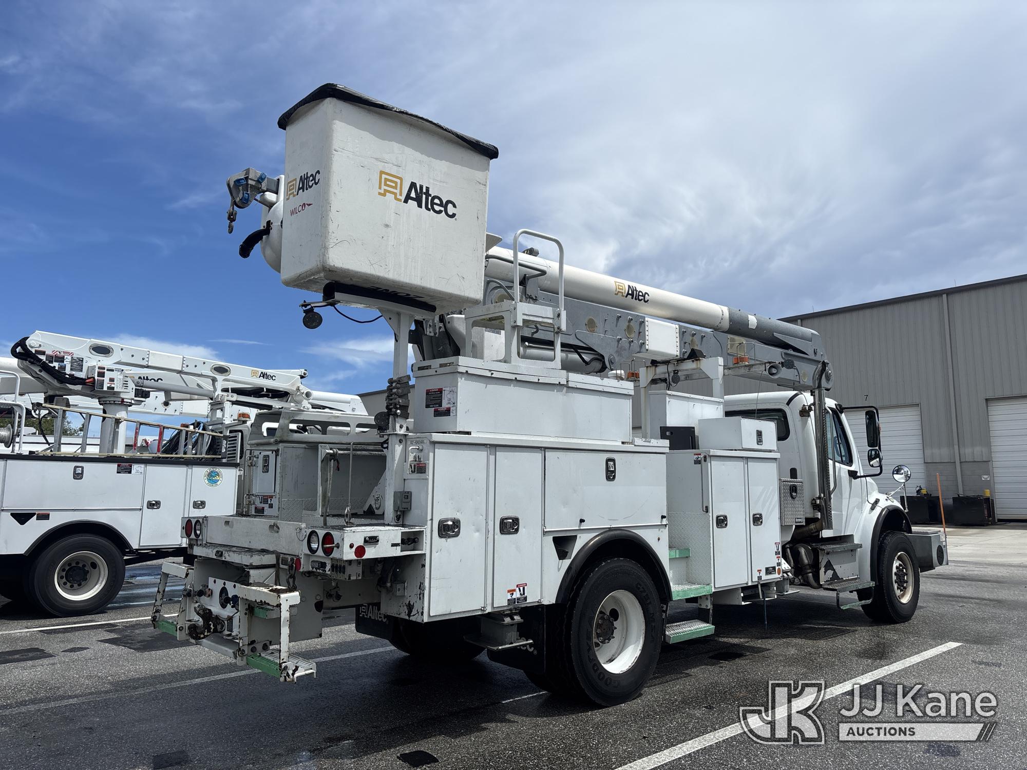 2017 Freightliner M2 106