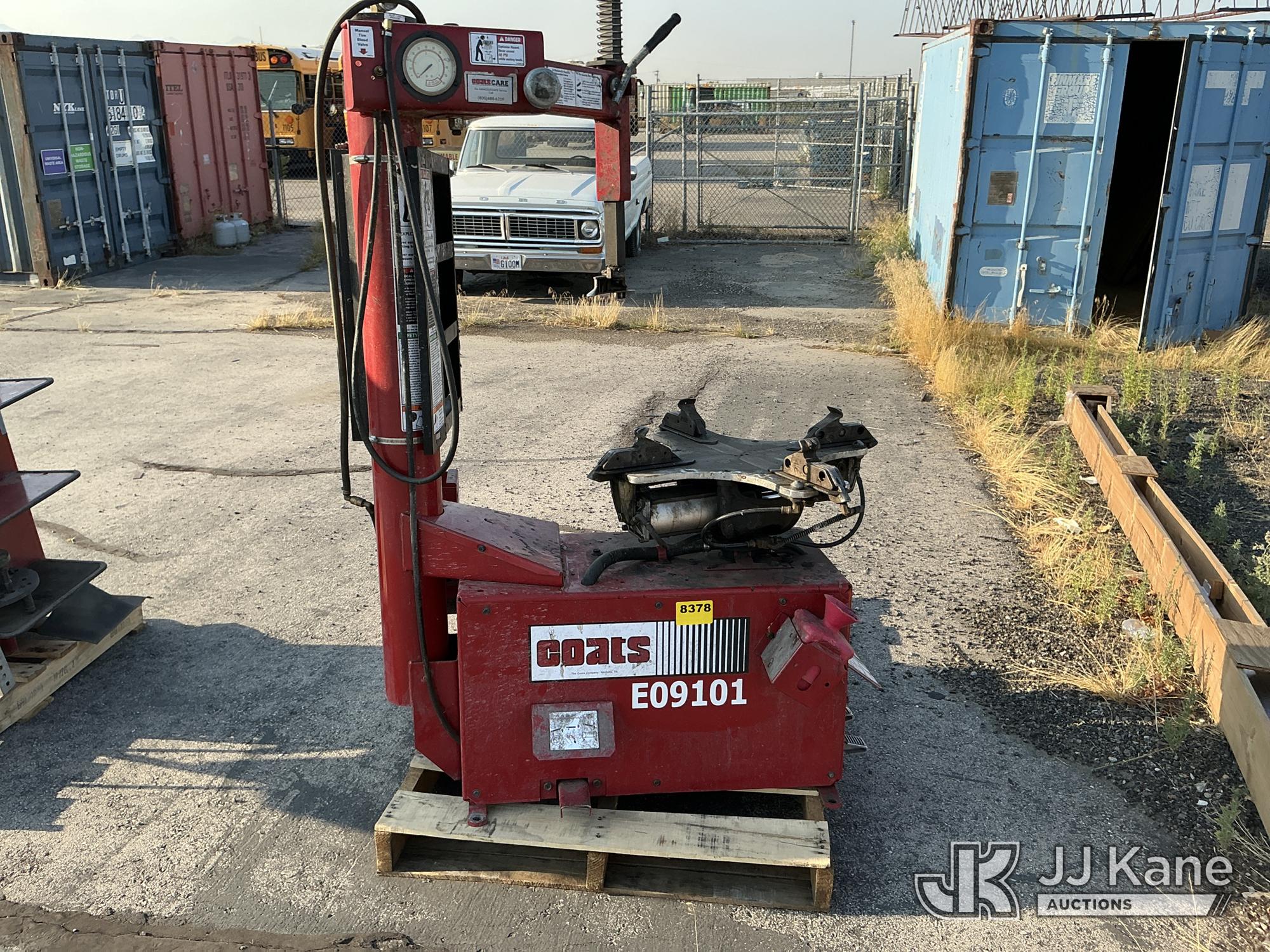 Coats Rim Clamp 5065AX NOTE: This unit is being sold AS IS/WHERE IS via Timed Auction and is located in Salt Lake City