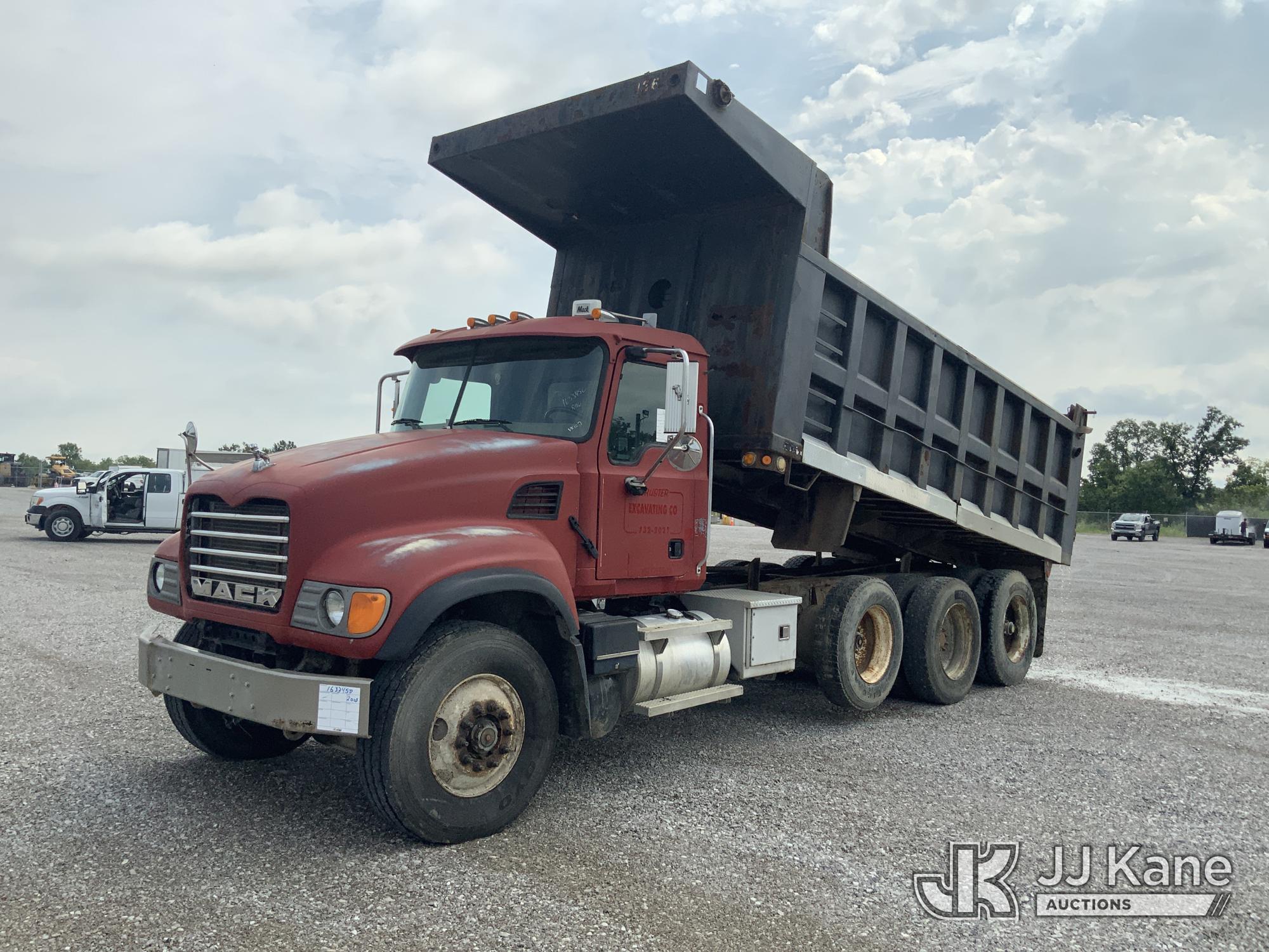 2003 Mack CV713 Granite