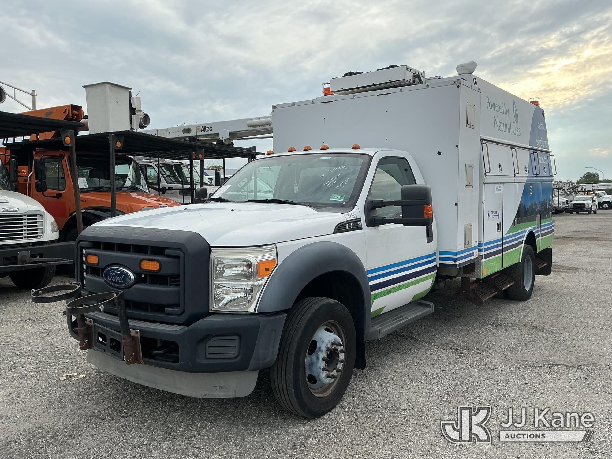 2012 Ford F550 2WD