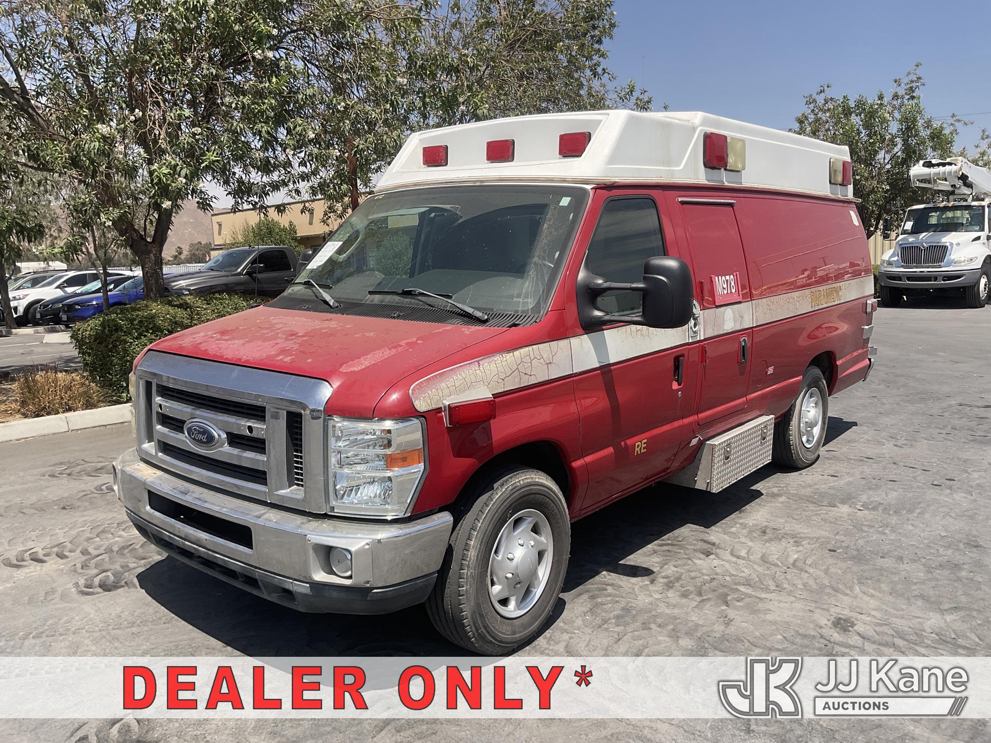 2009 Ford Econoline E-350 Super Duty Extended Ambulance