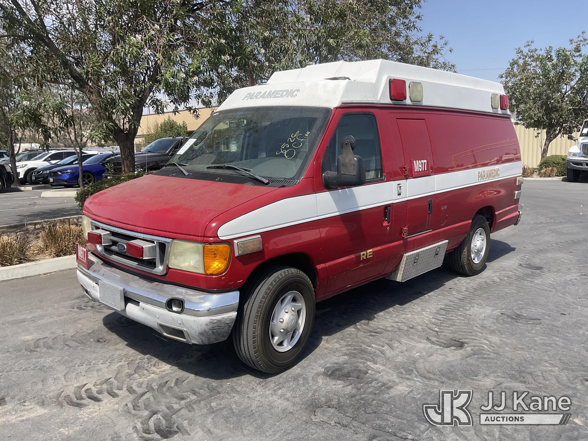 Photo of 2003 Ford Econoline