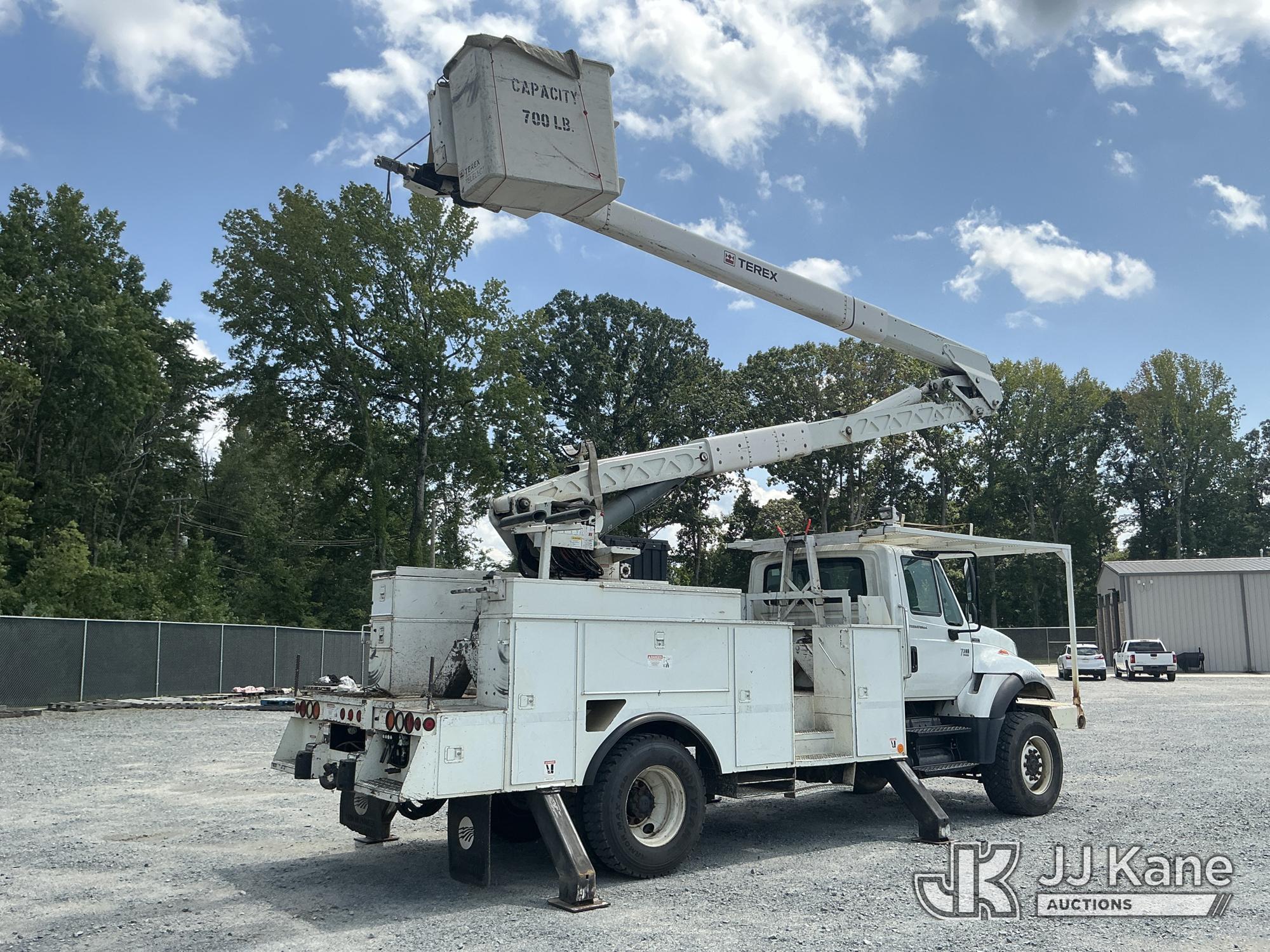 2006 International 7300 4x4