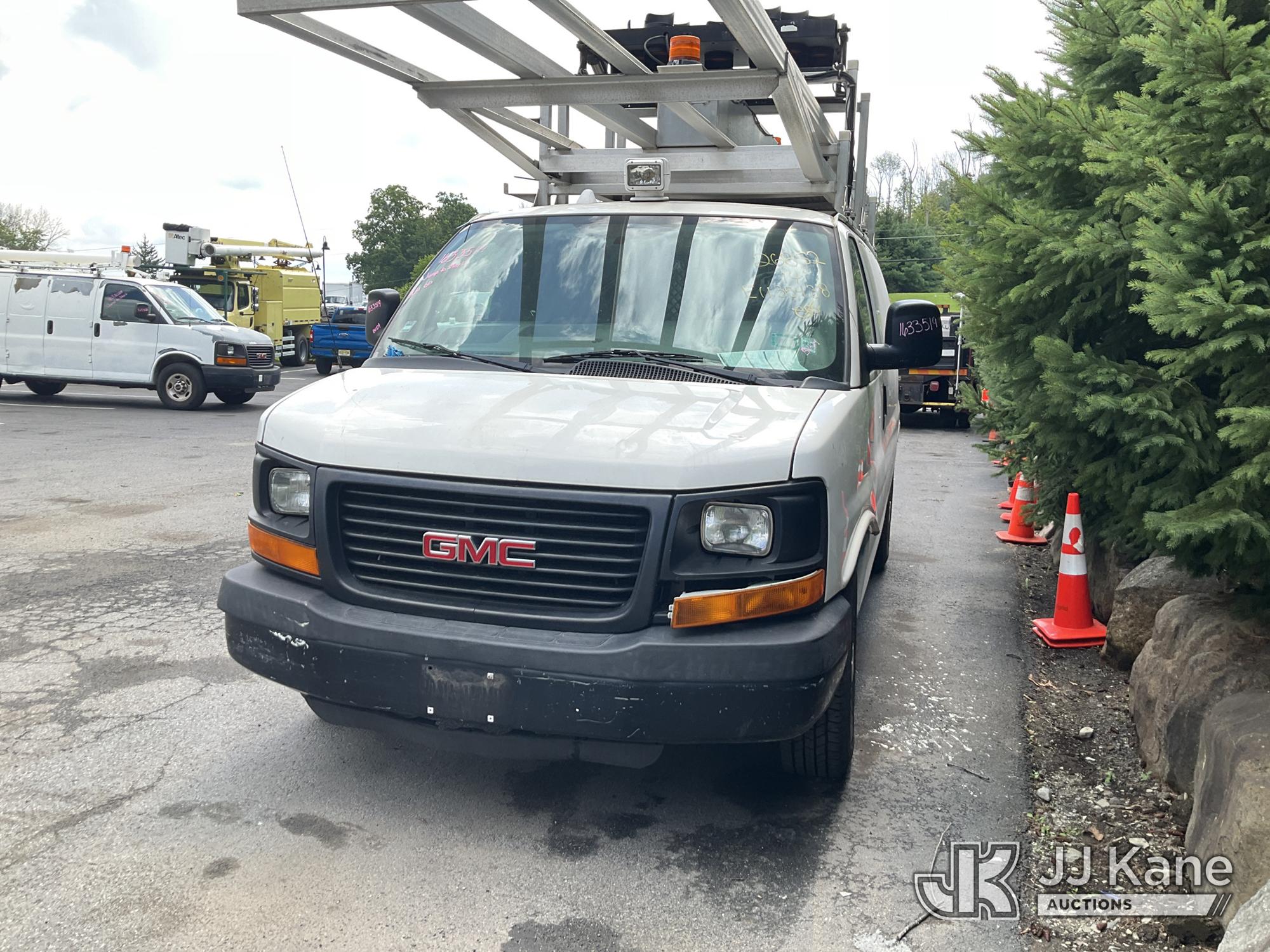 Photo of 2014 GMC Savana G3500