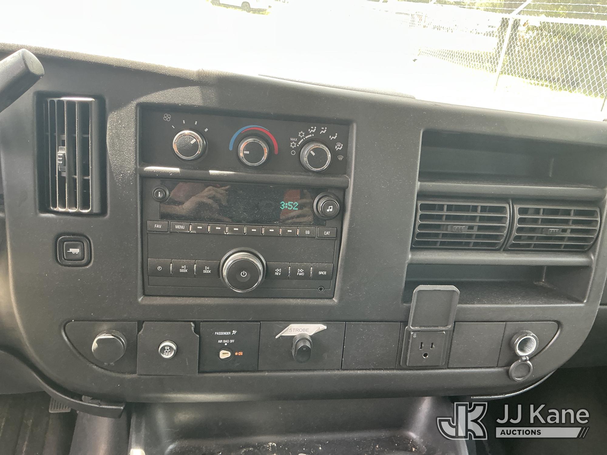 2017 Chevrolet EXPRESS G2500