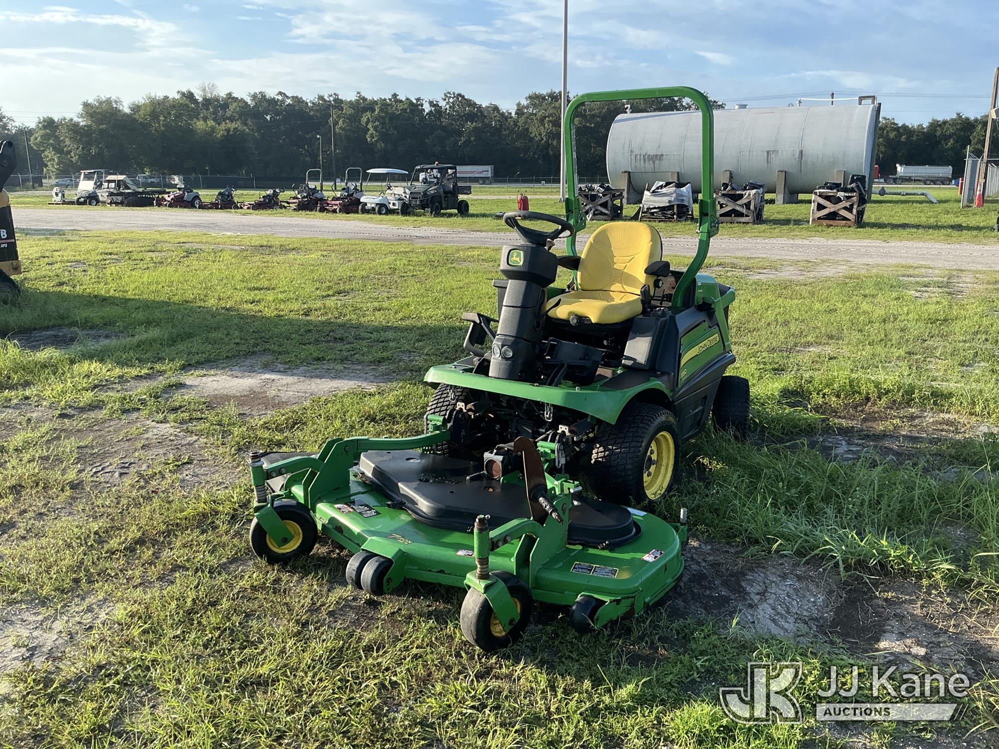 Photo of a  John Deere 1550