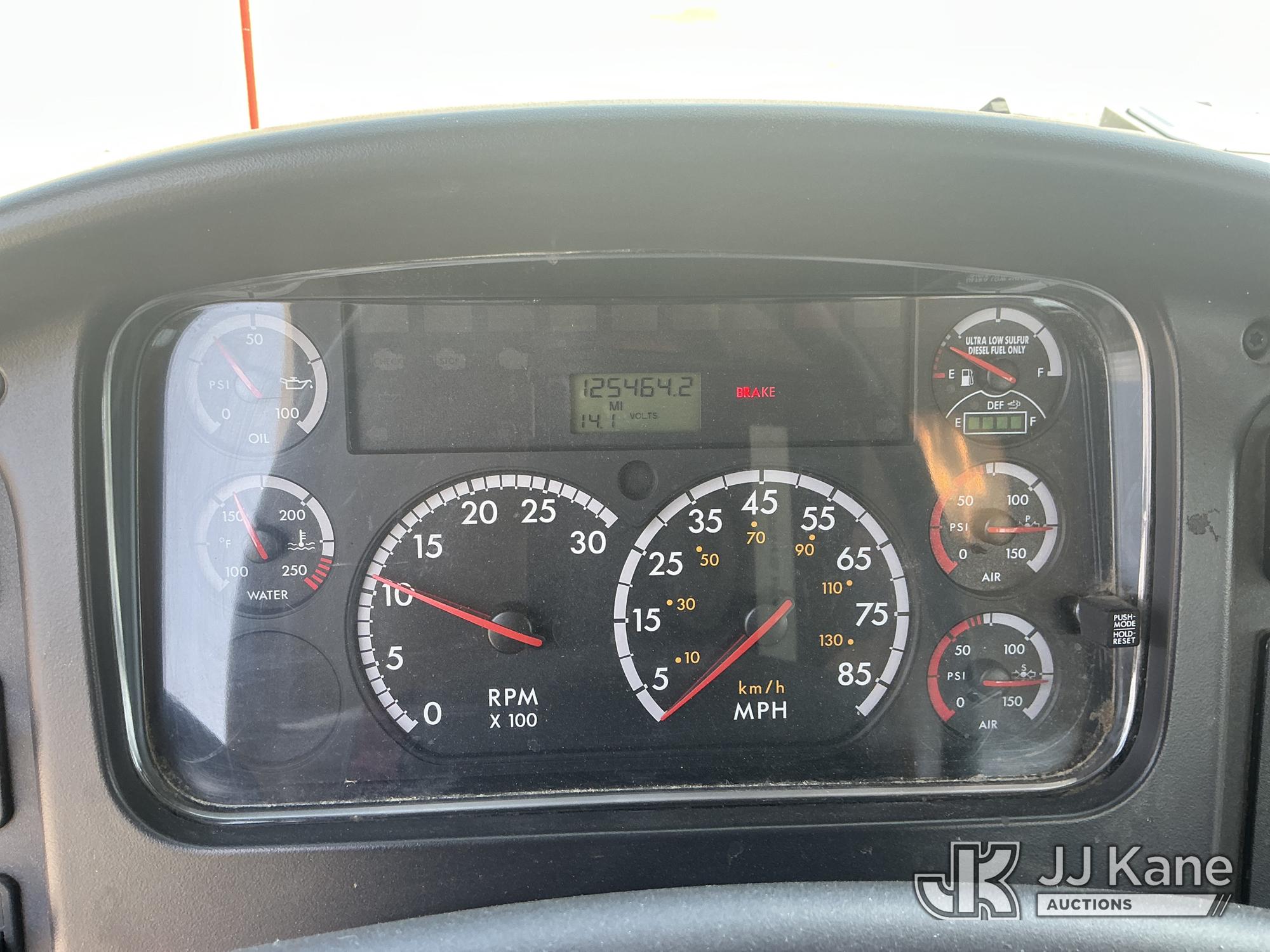 2014 Freightliner M2 106
