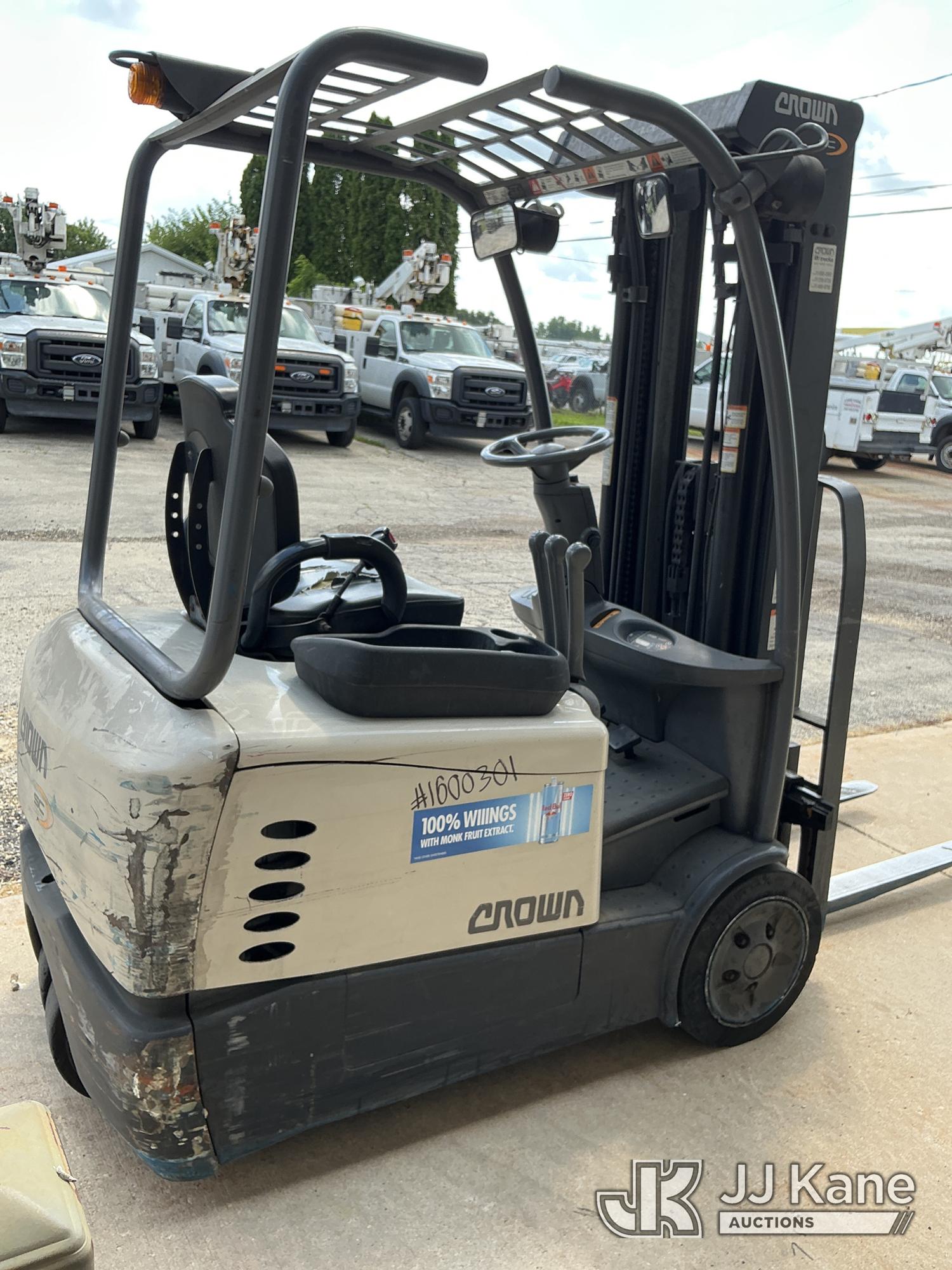 2015 Crown S200 SERIES