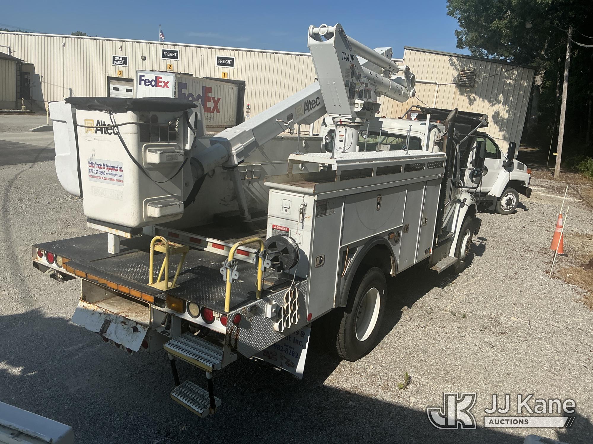 2011 Freightliner M2 106