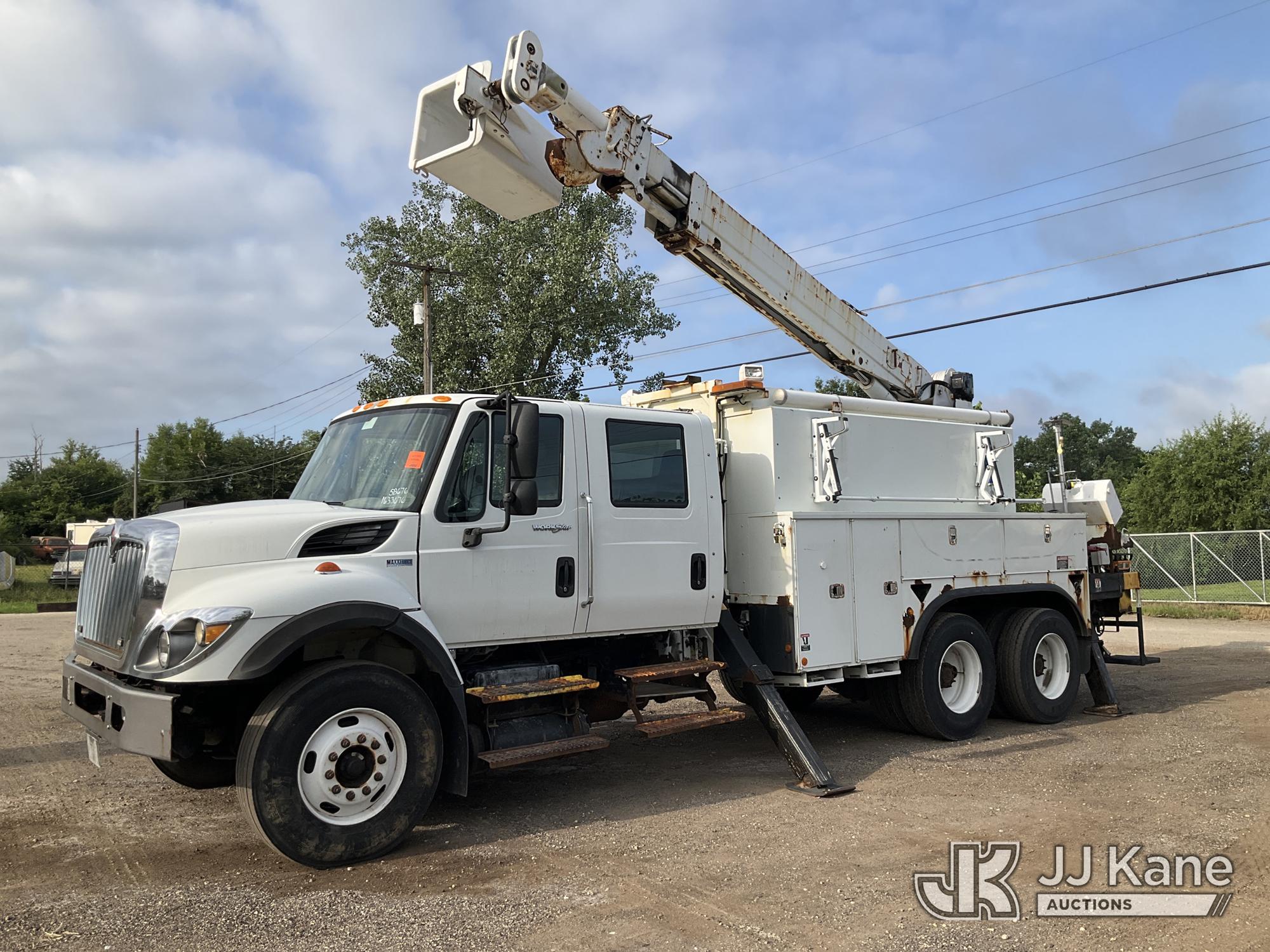 Photo of a 2012 International 7400