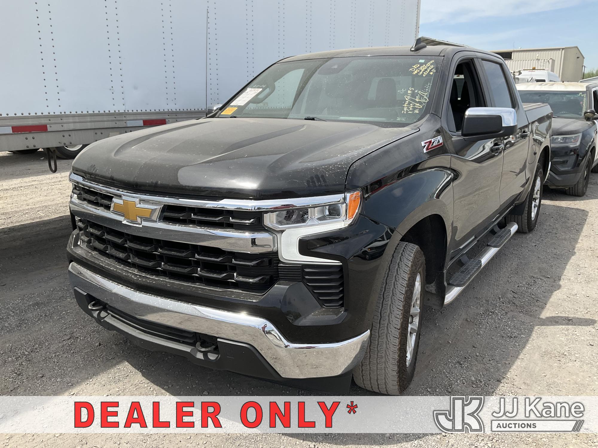 2023 Chevrolet Silverado 1500 Crew-Cab Pickup Truck