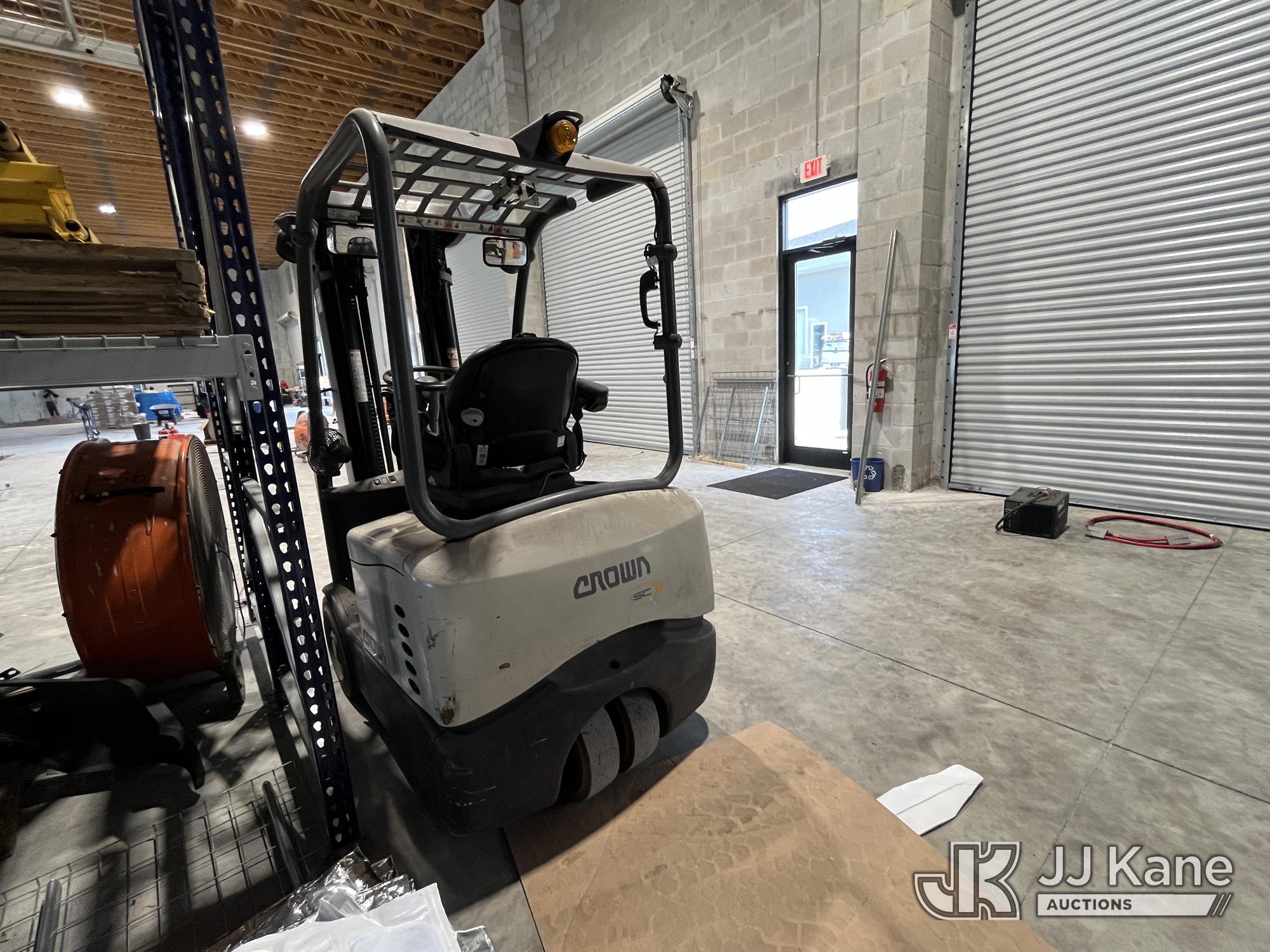 0 Crown SC200 2,650 LB.