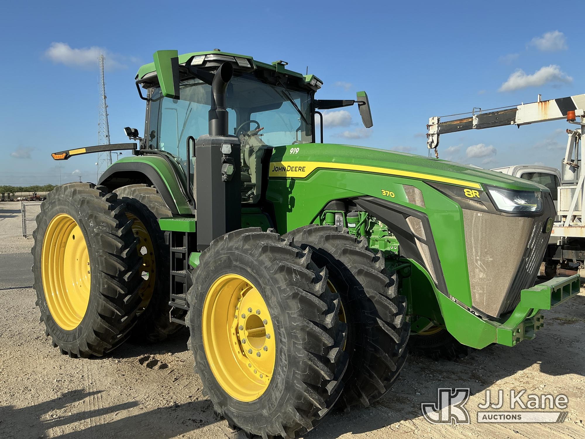 2023 John Deere 8R 370