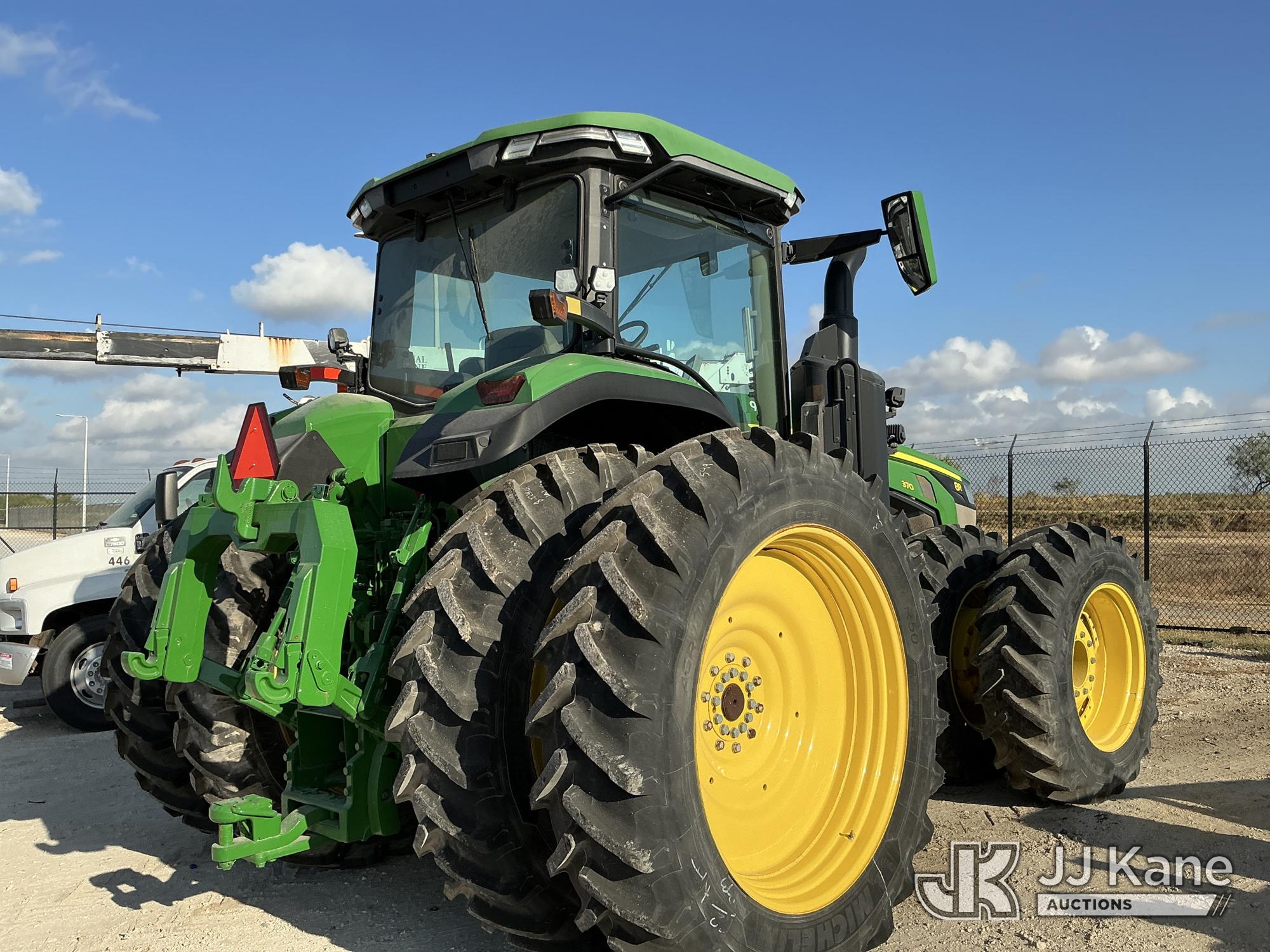 2023 John Deere 8R 370